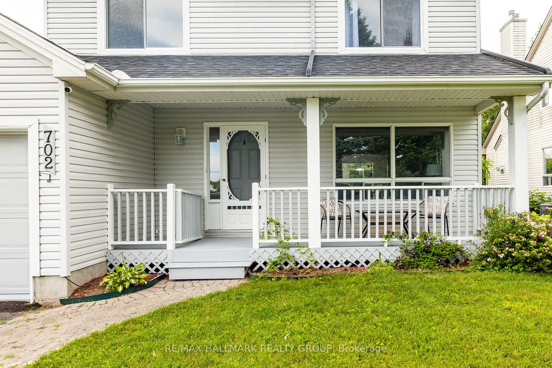 Photo 3 of 702 Maley Street, North Grenville, Kemptville — HOMEH