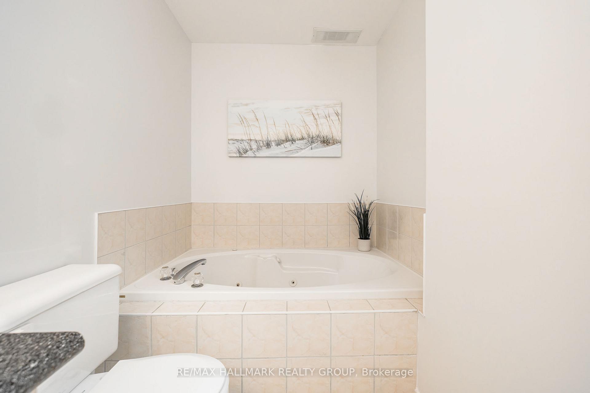 Photo 39 of 702 Maley Street, North Grenville, Kemptville — HOMEH