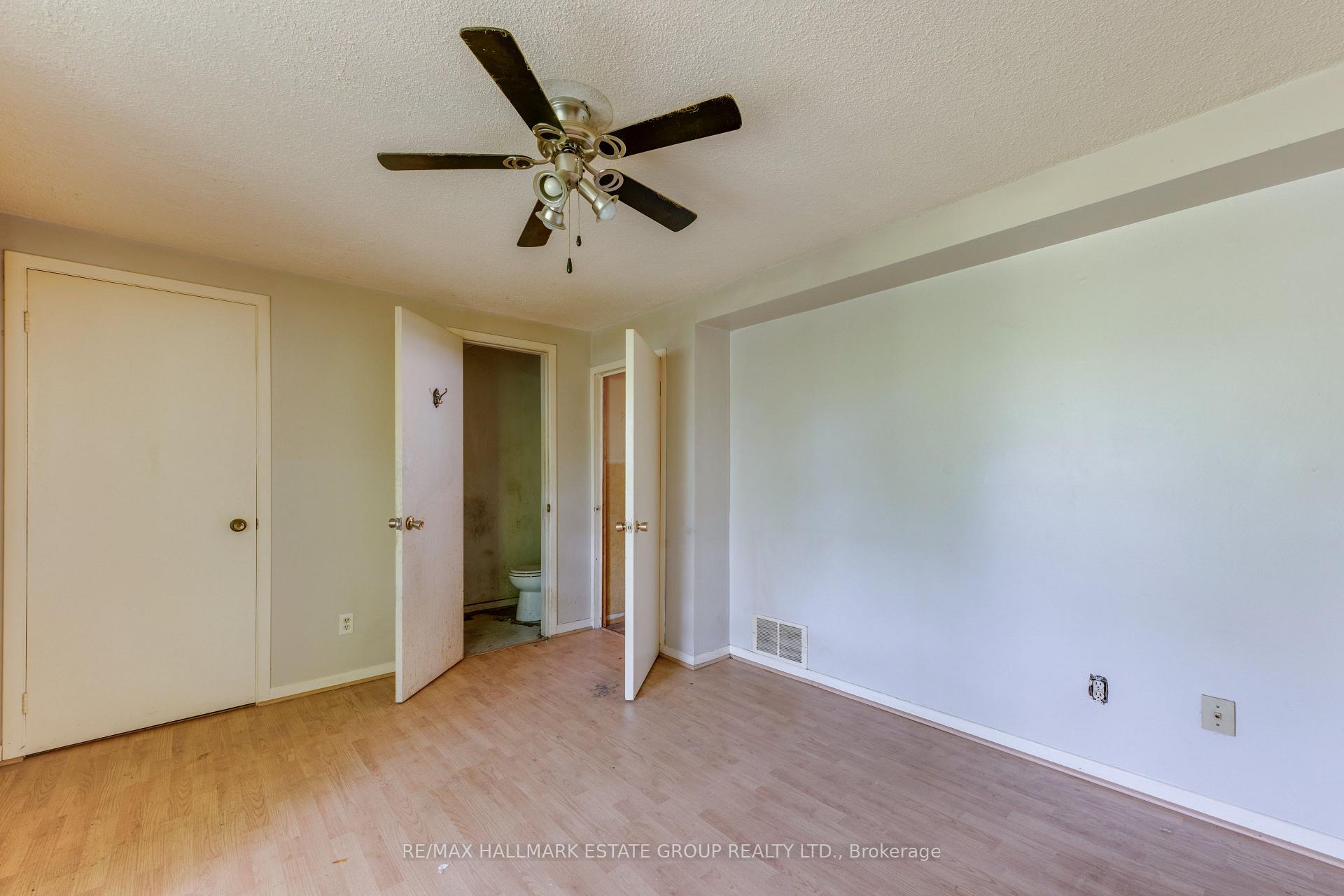 Photo 35 of 11 Pumfrey Crescent, Etobicoke, Mount Olive-Silverstone-Jamestown — HOMEH