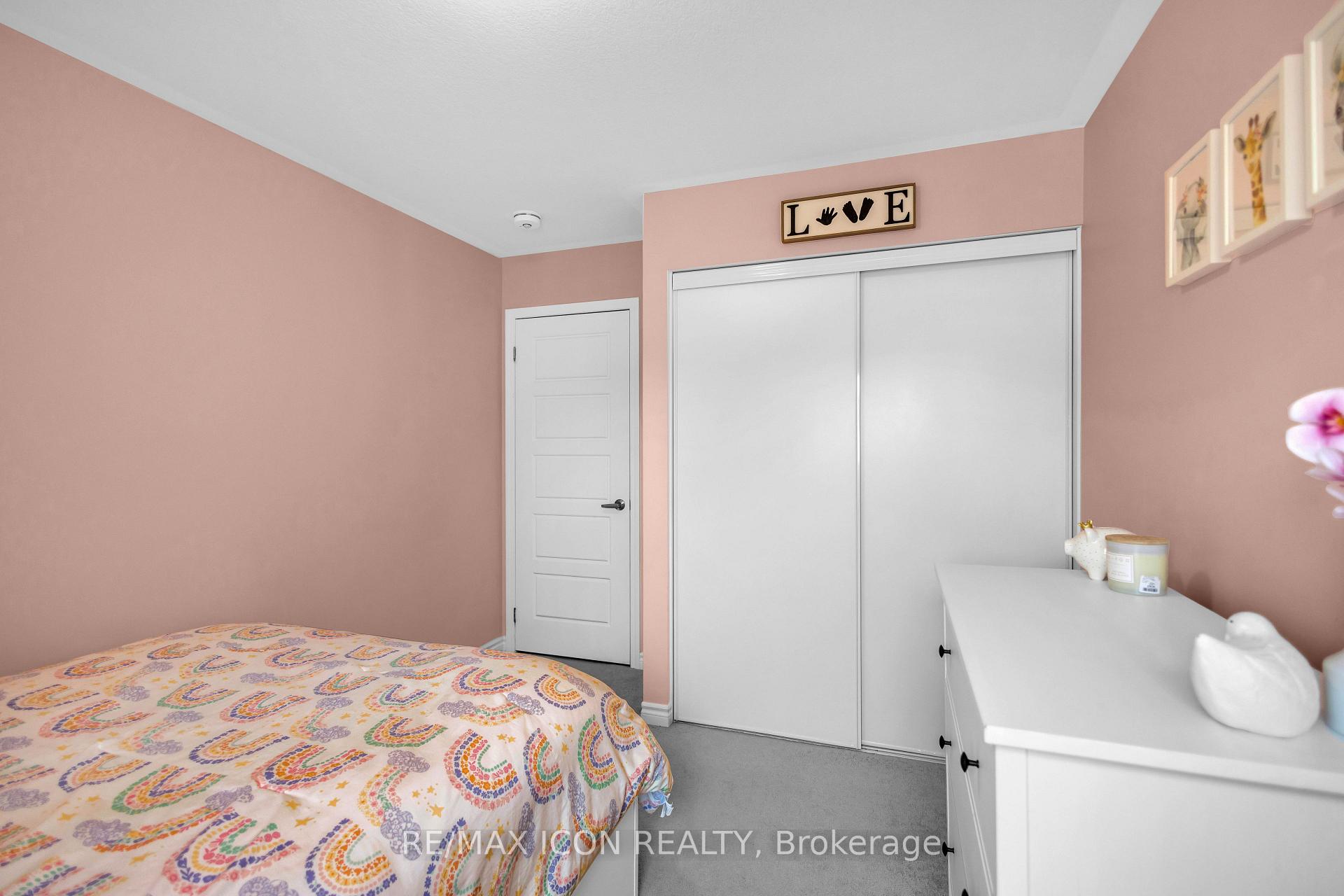 Photo 29 of 515 Equestrian Way, Cambridge, Silver Heights — HOMEH