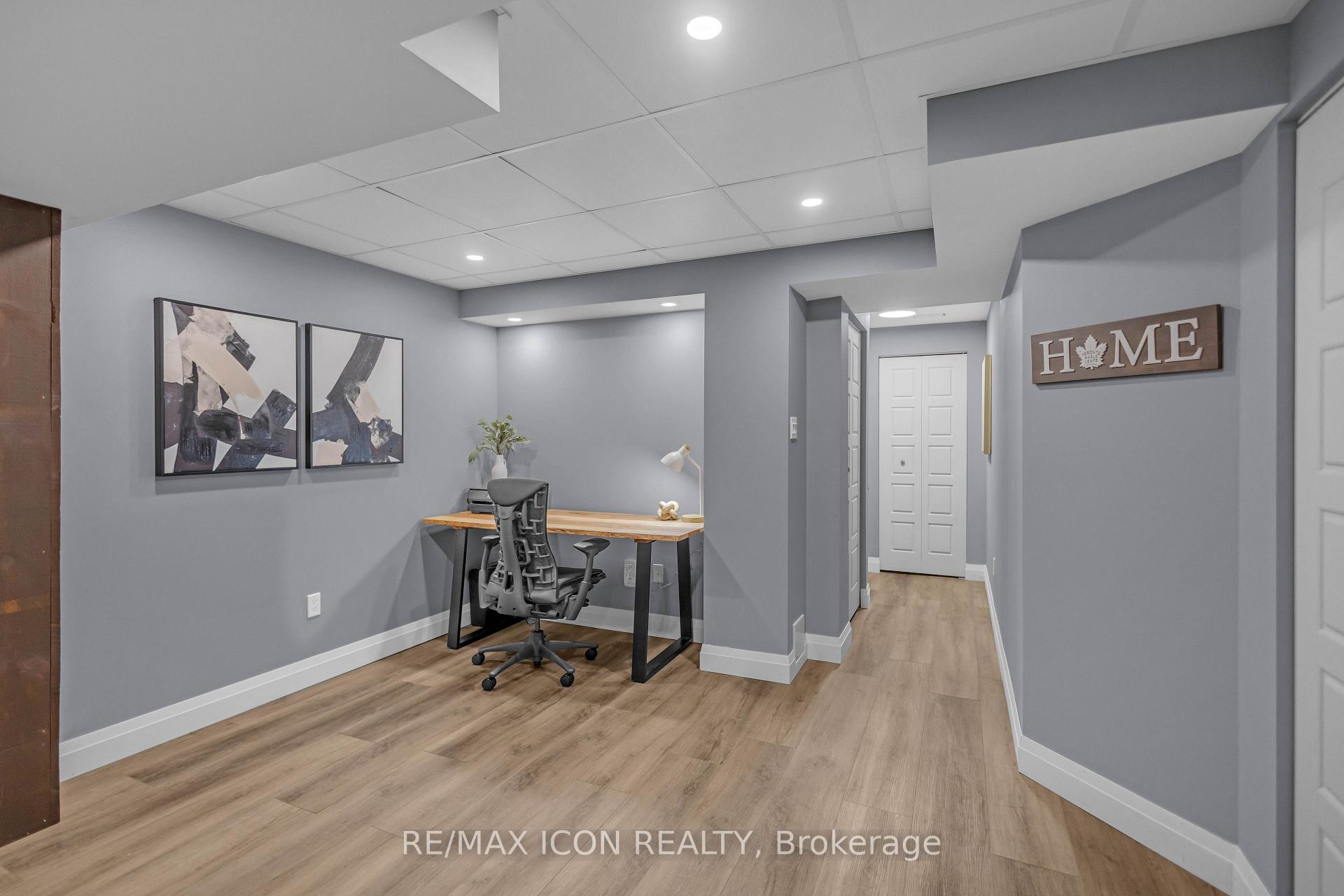 Photo 31 of 515 Equestrian Way, Cambridge, Silver Heights — HOMEH