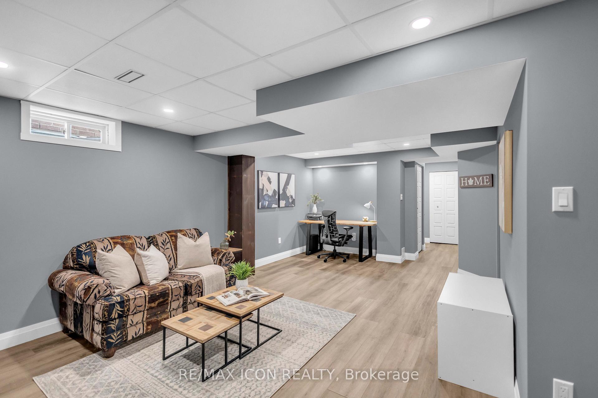 Photo 35 of 515 Equestrian Way, Cambridge, Silver Heights — HOMEH