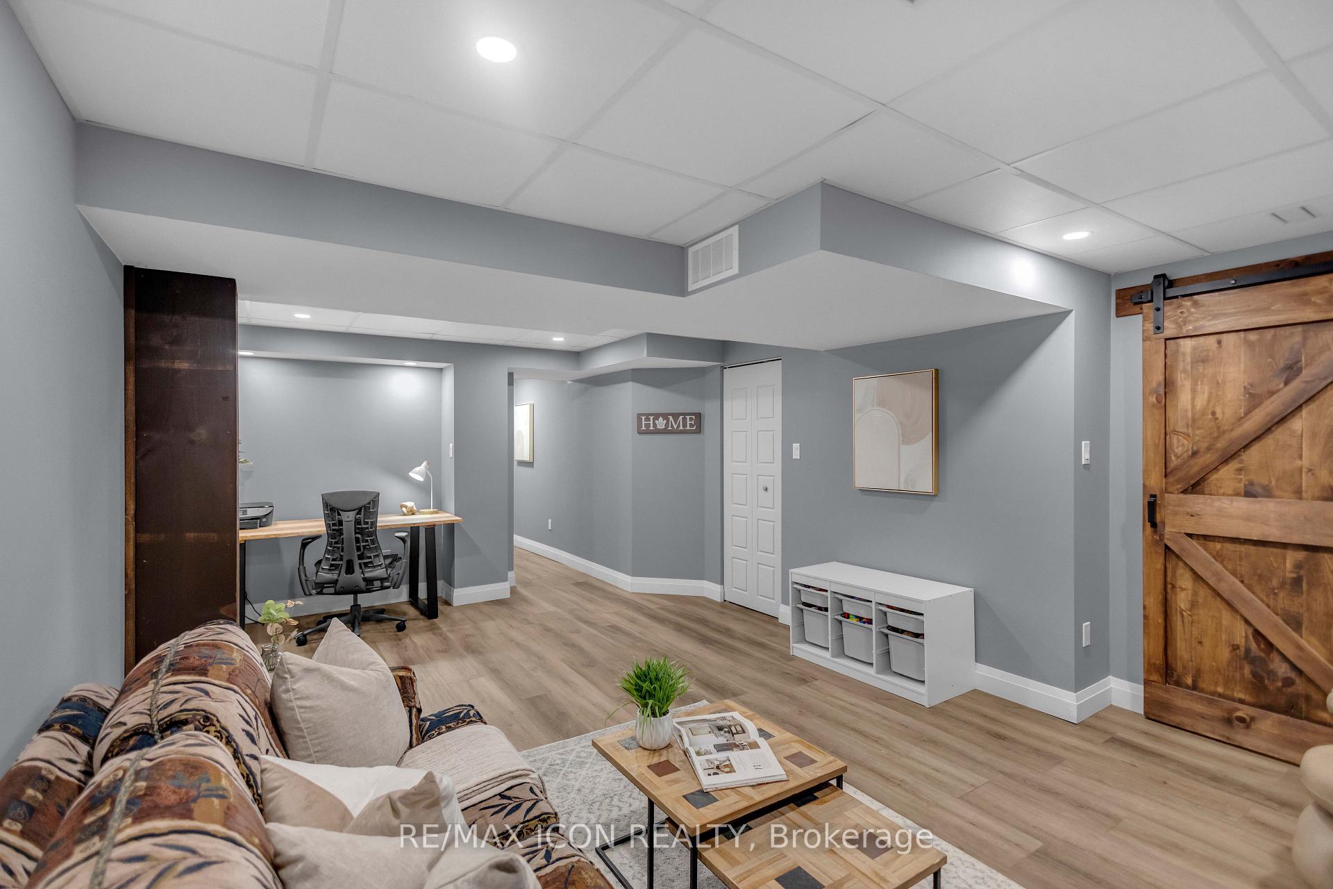 Photo 36 of 515 Equestrian Way, Cambridge, Silver Heights — HOMEH
