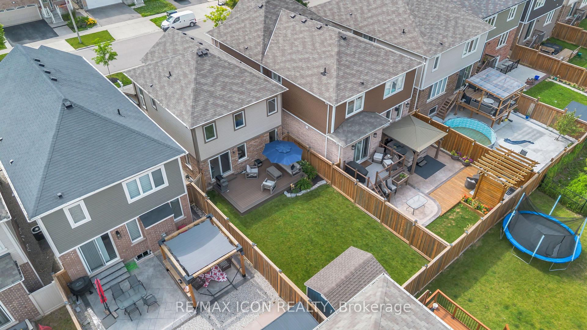 Photo 47 of 515 Equestrian Way, Cambridge, Silver Heights — HOMEH