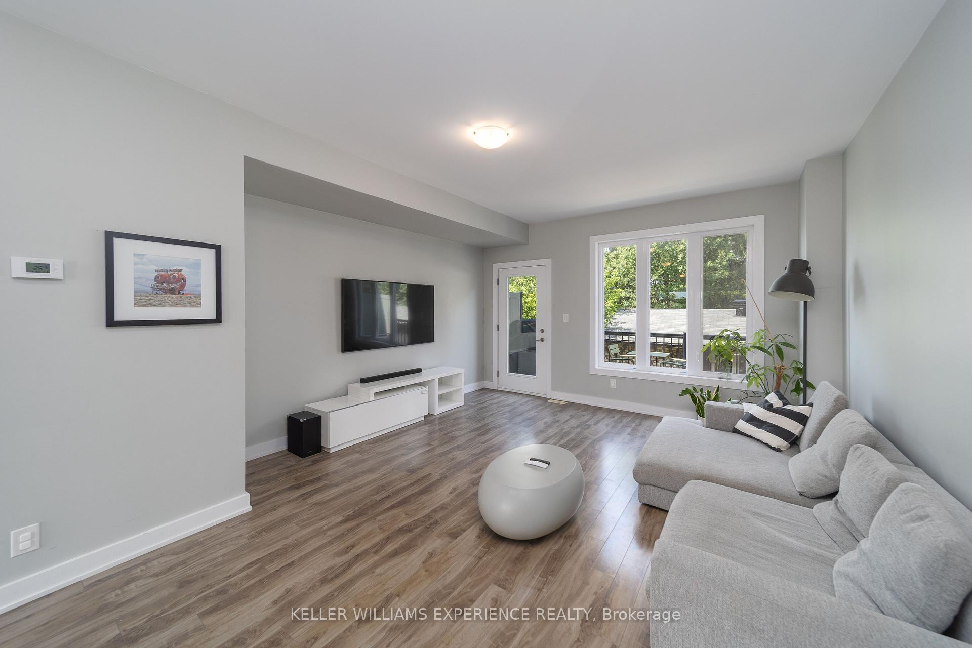 Photo 4 of Unit 29, 540 Essa Road, Barrie, Holly — HOMEH