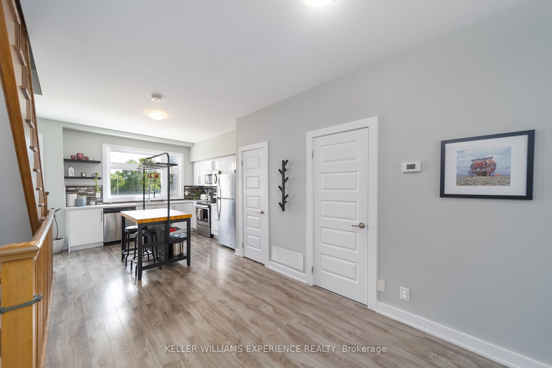 Photo 5 of Unit 29, 540 Essa Road, Barrie, Holly — HOMEH