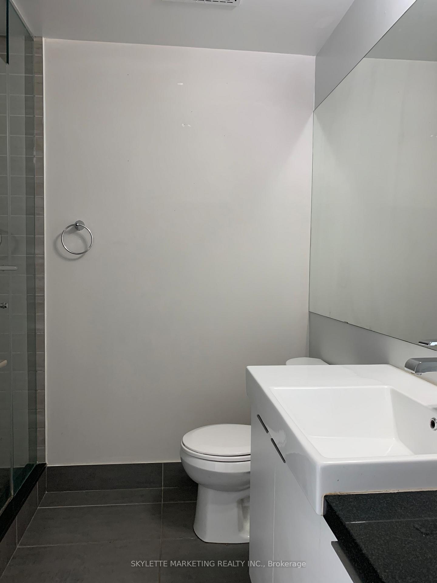 Photo 11 of Unit 1017, 478 King Street W, Toronto, Waterfront Communities — HOMEH