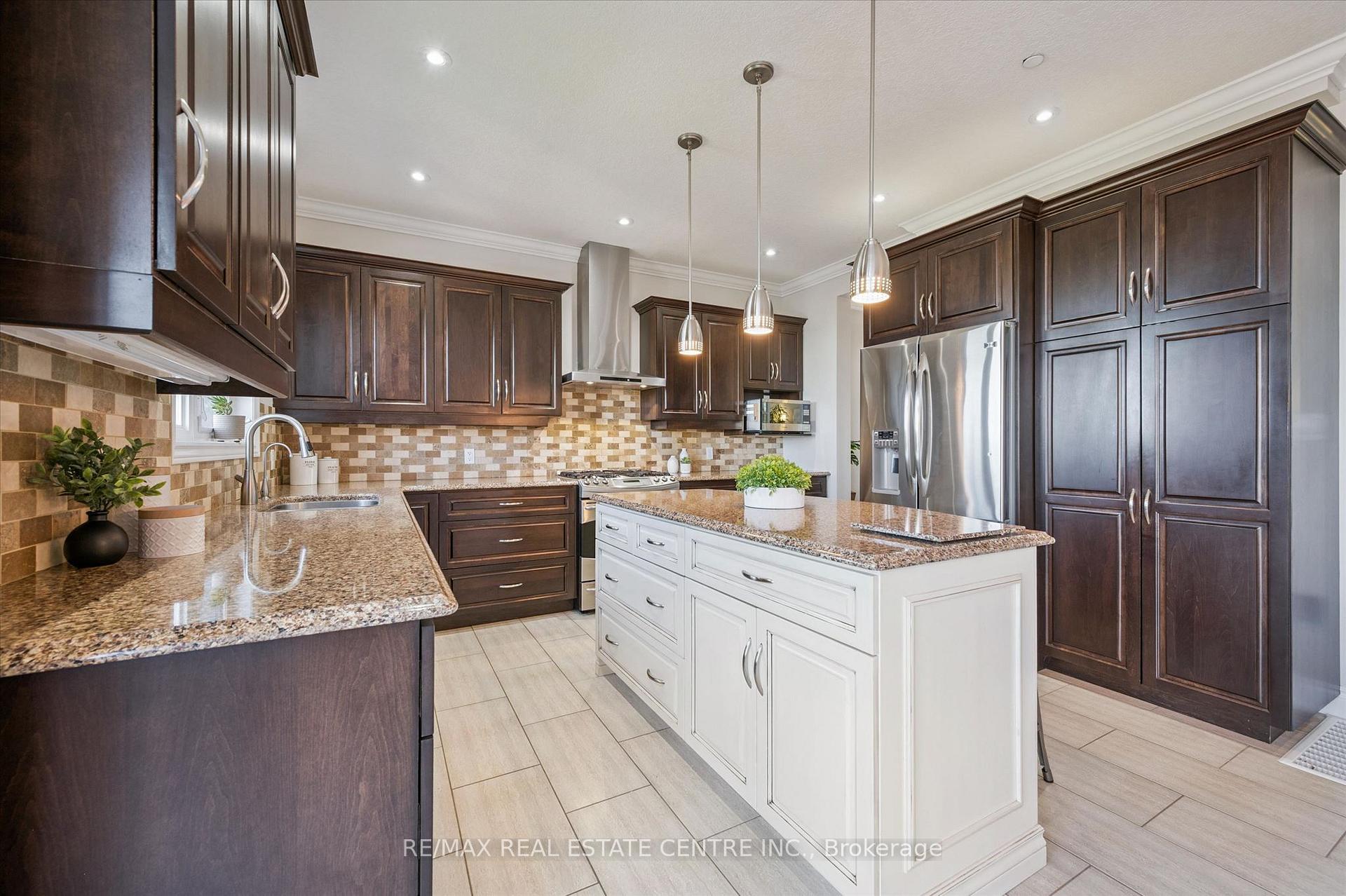 Photo 11 of 103 Gouda Place, Cambridge, Christopher-Champlain — HOMEH