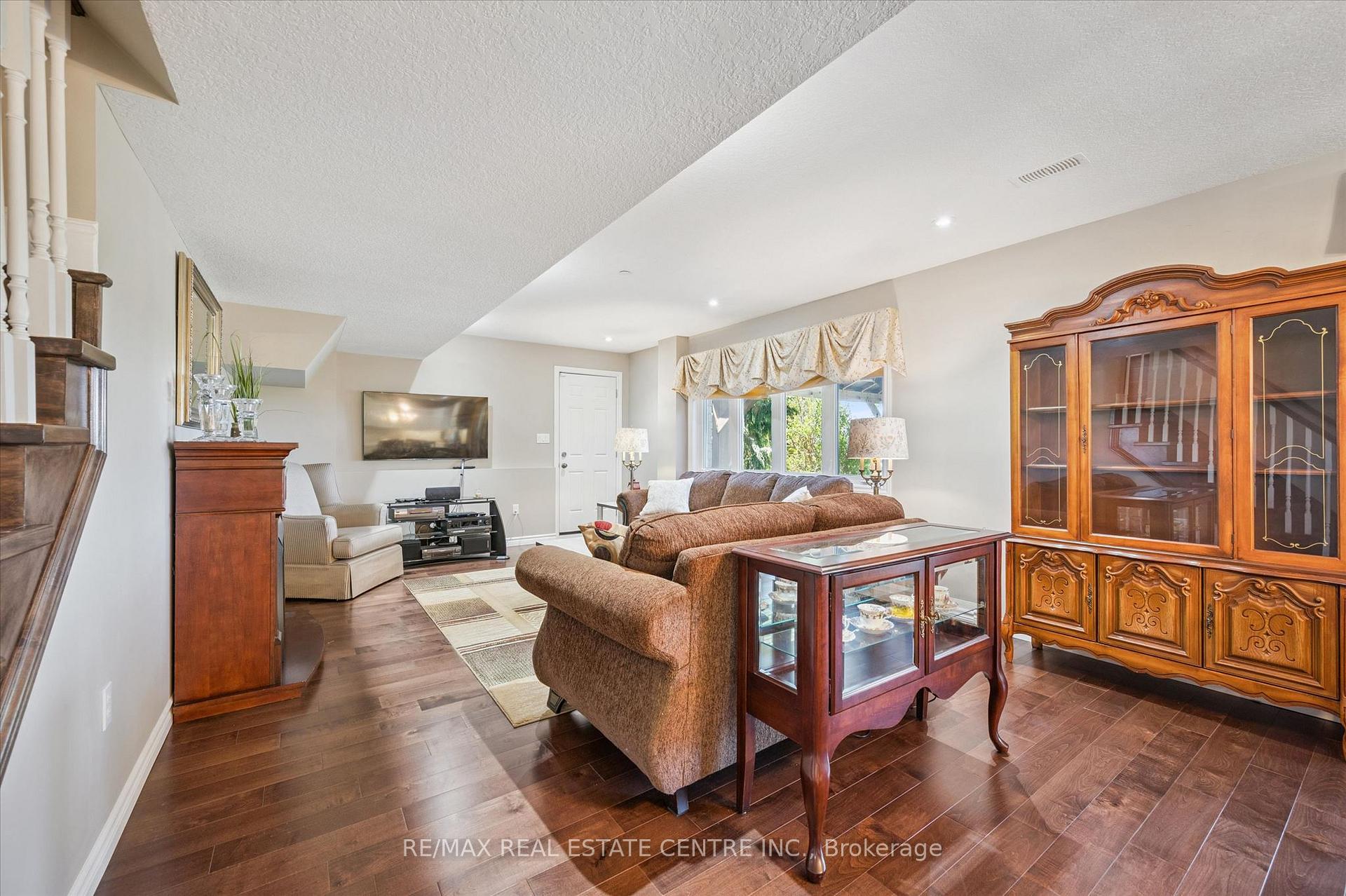 Photo 27 of 103 Gouda Place, Cambridge, Christopher-Champlain — HOMEH