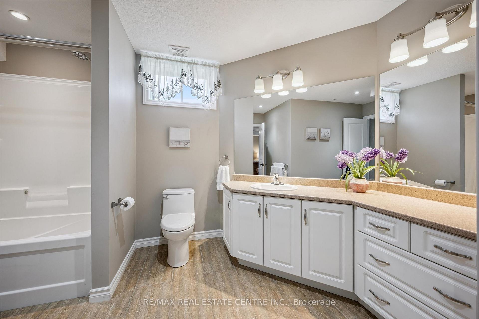 Photo 32 of 103 Gouda Place, Cambridge, Christopher-Champlain — HOMEH
