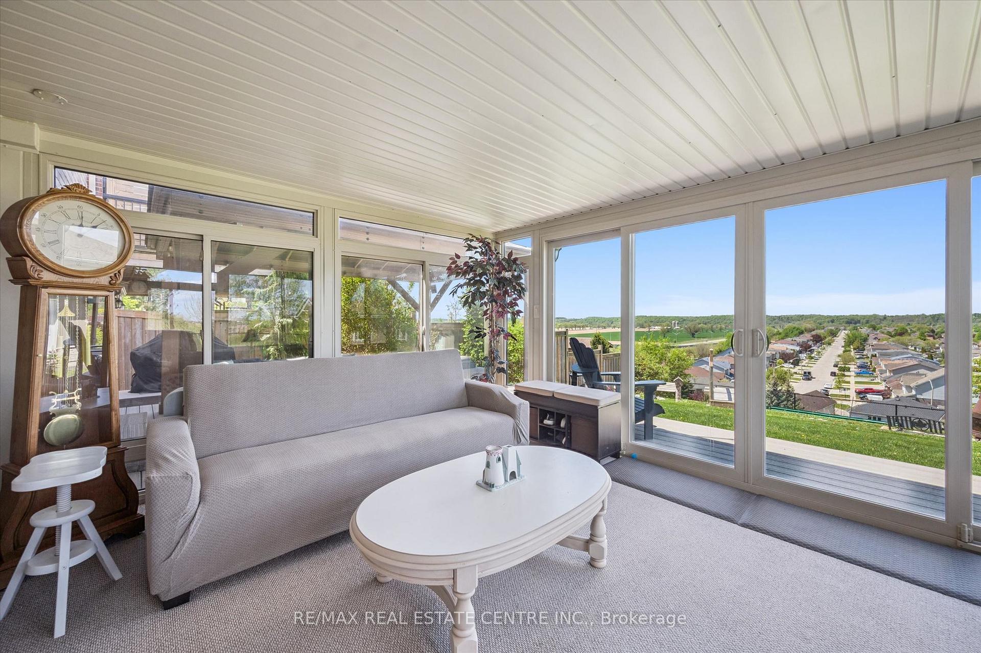 Photo 33 of 103 Gouda Place, Cambridge, Christopher-Champlain — HOMEH
