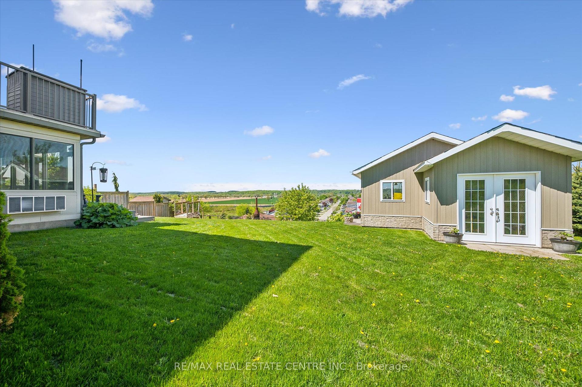 Photo 40 of 103 Gouda Place, Cambridge, Christopher-Champlain — HOMEH