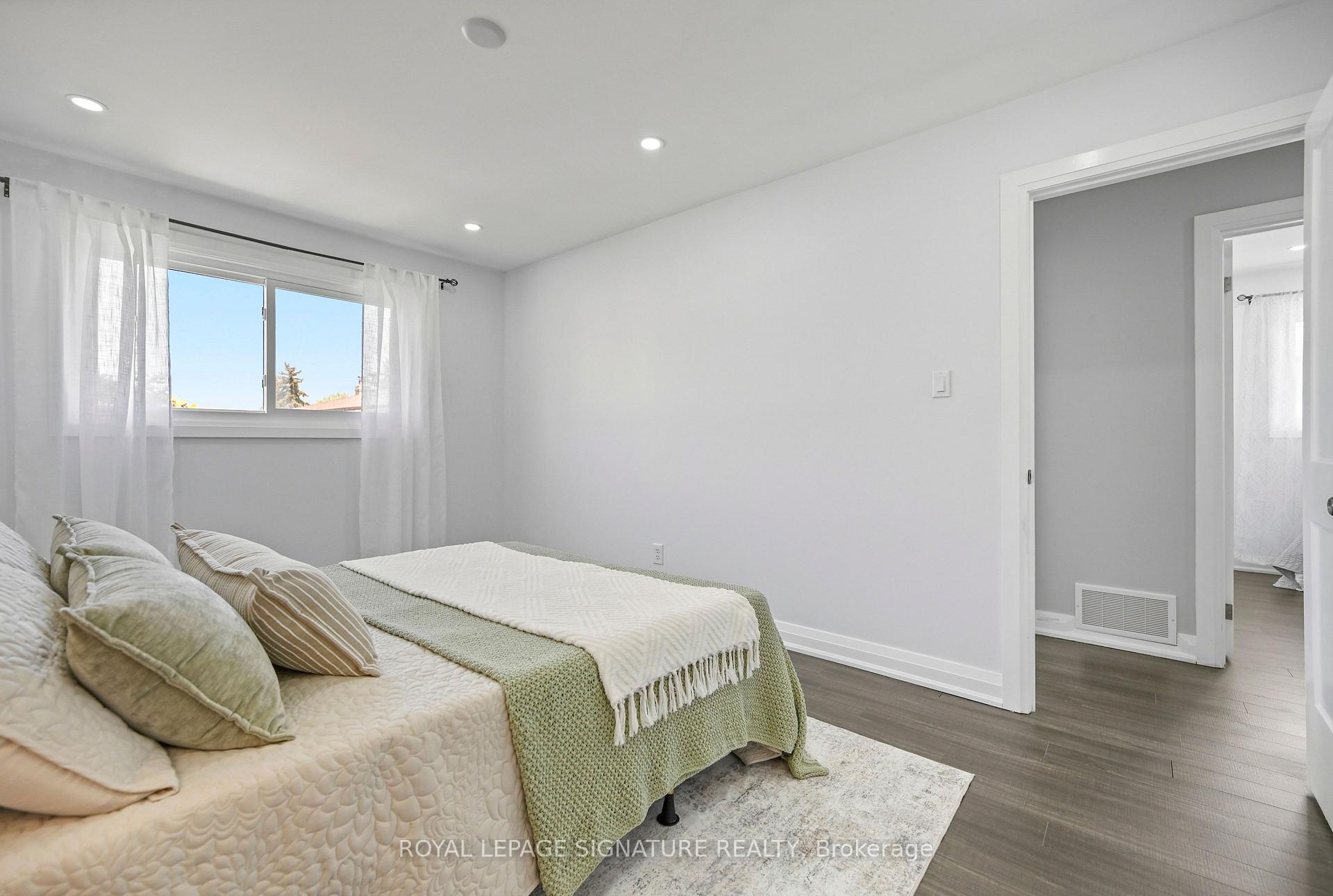 Photo 44 of 23 Abell Drive, Brampton, Madoc — HOMEH