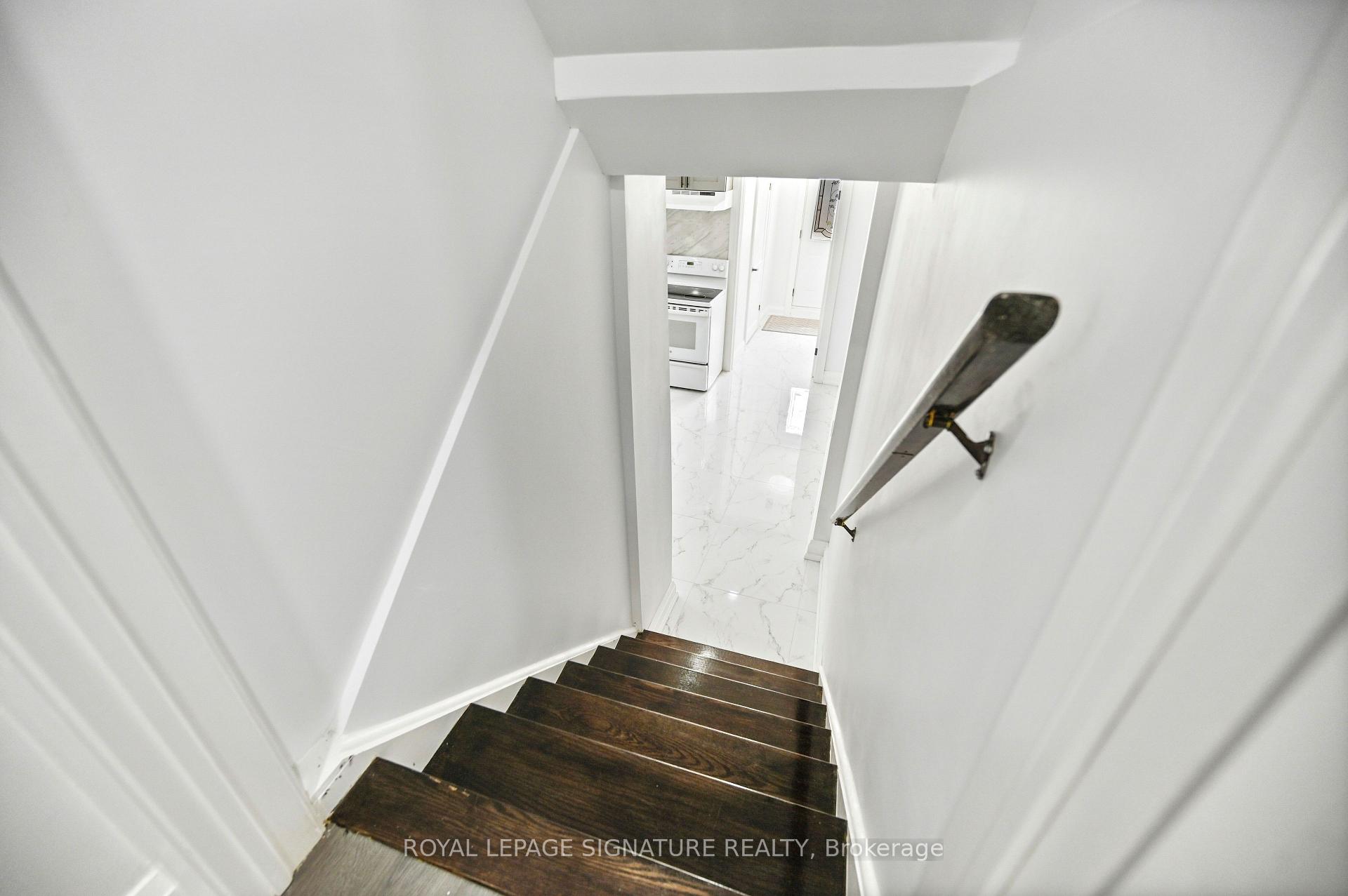 Photo 24 of 23 Abell Drive, Brampton, Madoc — HOMEH