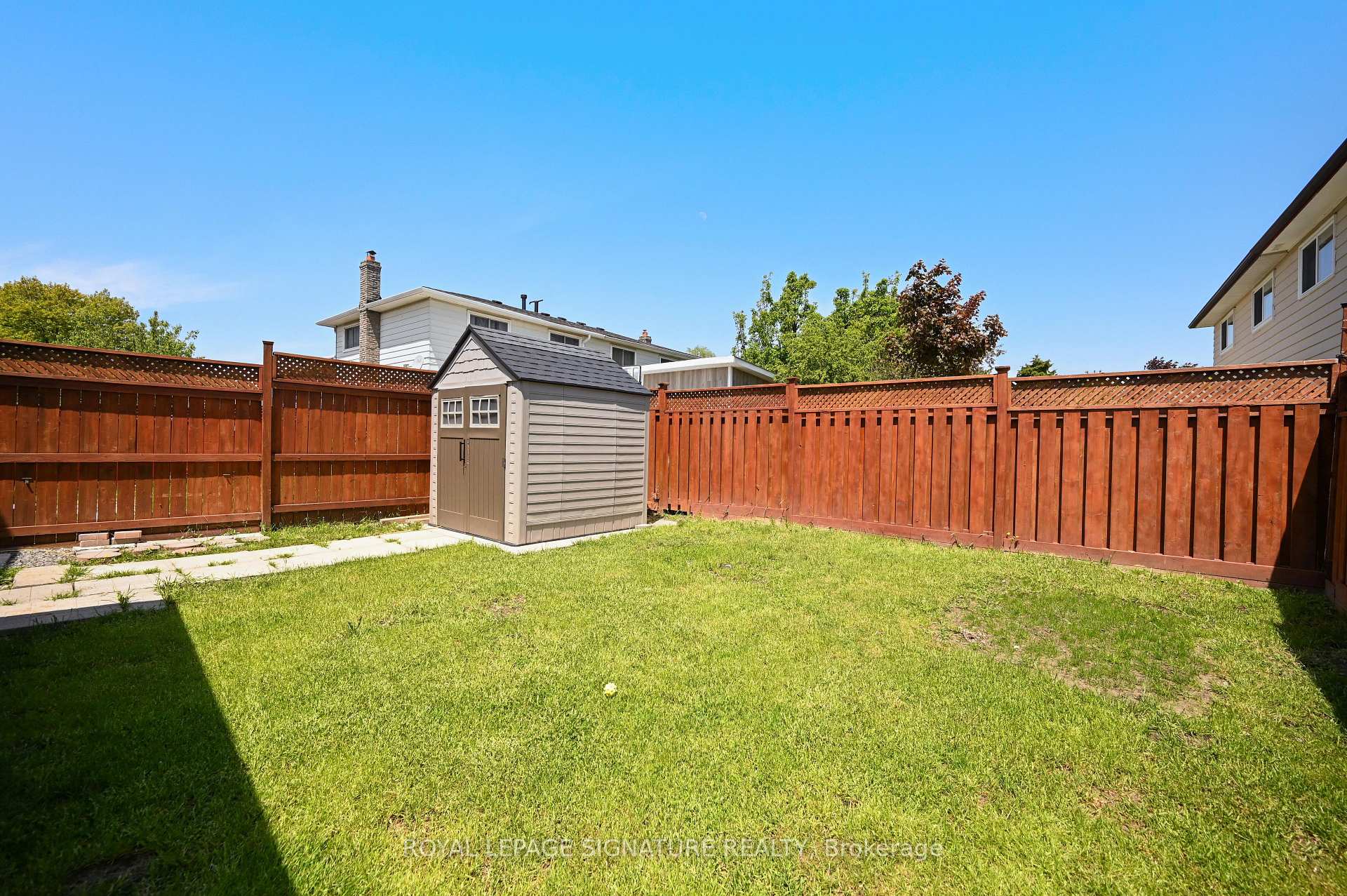 Photo 37 of 23 Abell Drive, Brampton, Madoc — HOMEH