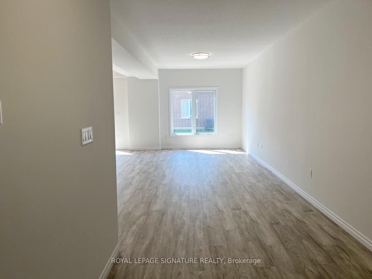 Photo 5 of 3128 Turner Crescent, London, South U — HOMEH