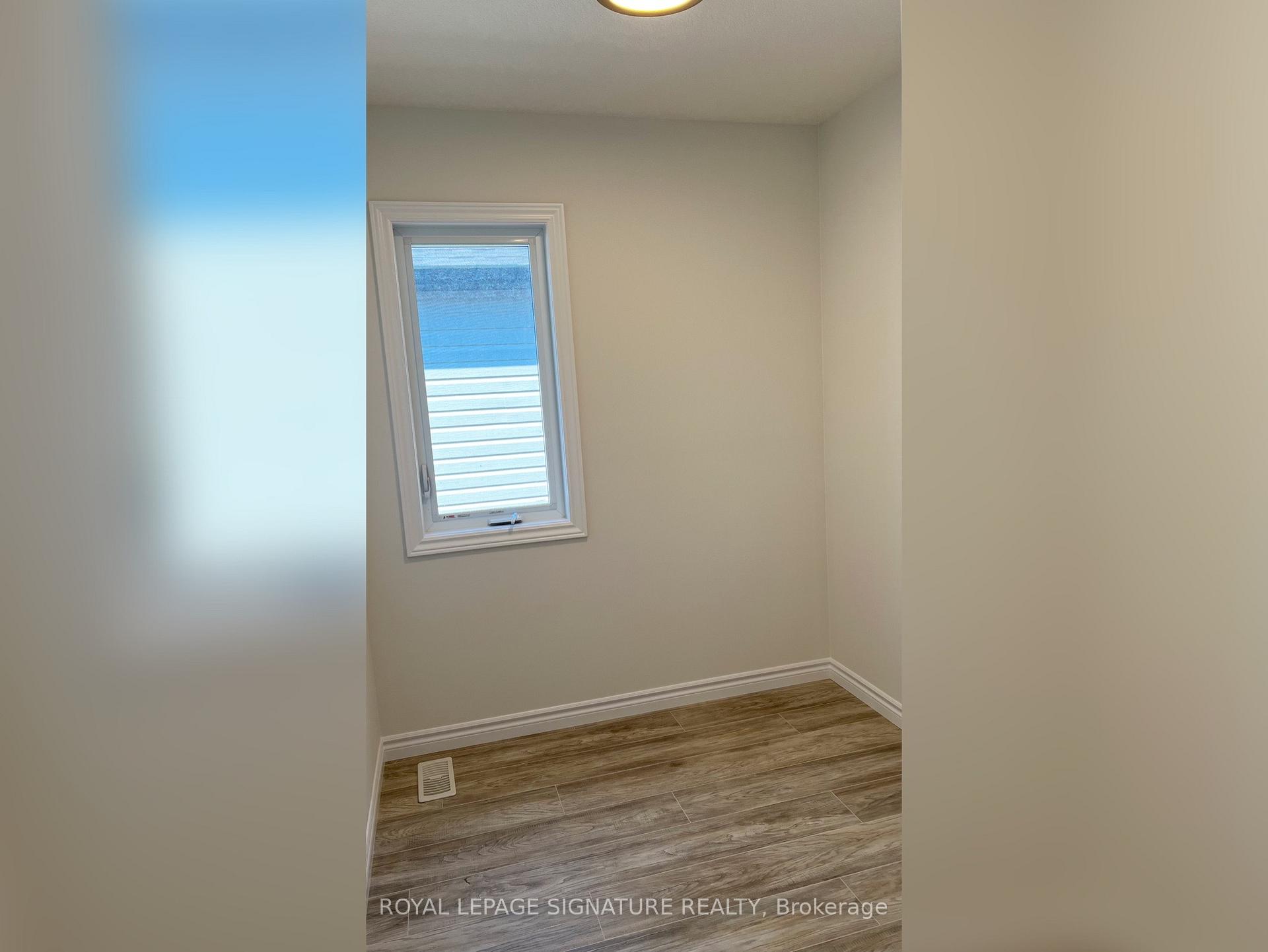 Photo 14 of 3128 Turner Crescent, London, South U — HOMEH