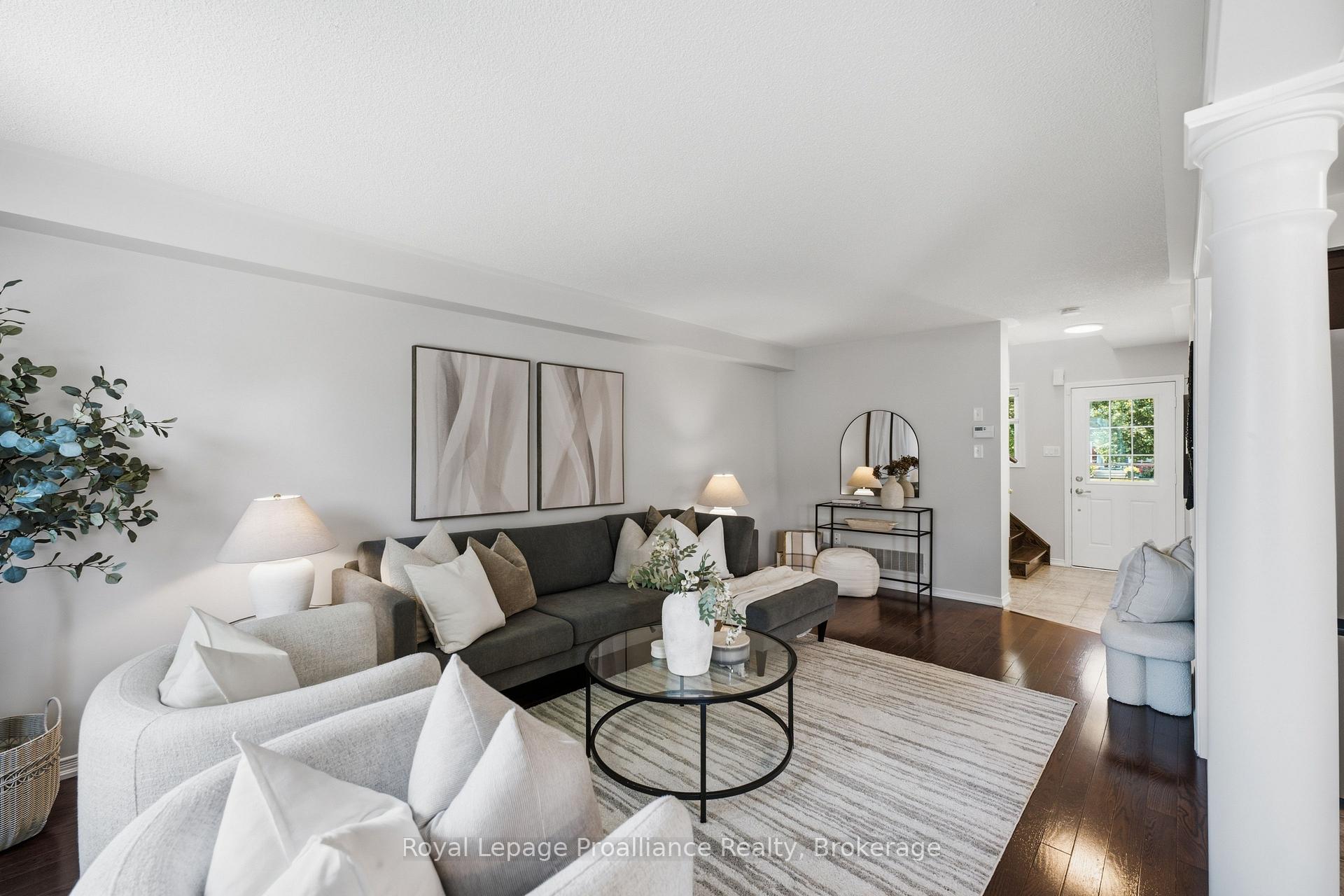 Photo 14 of 39 Courvier Crescent, Clarington, Bowmanville — HOMEH