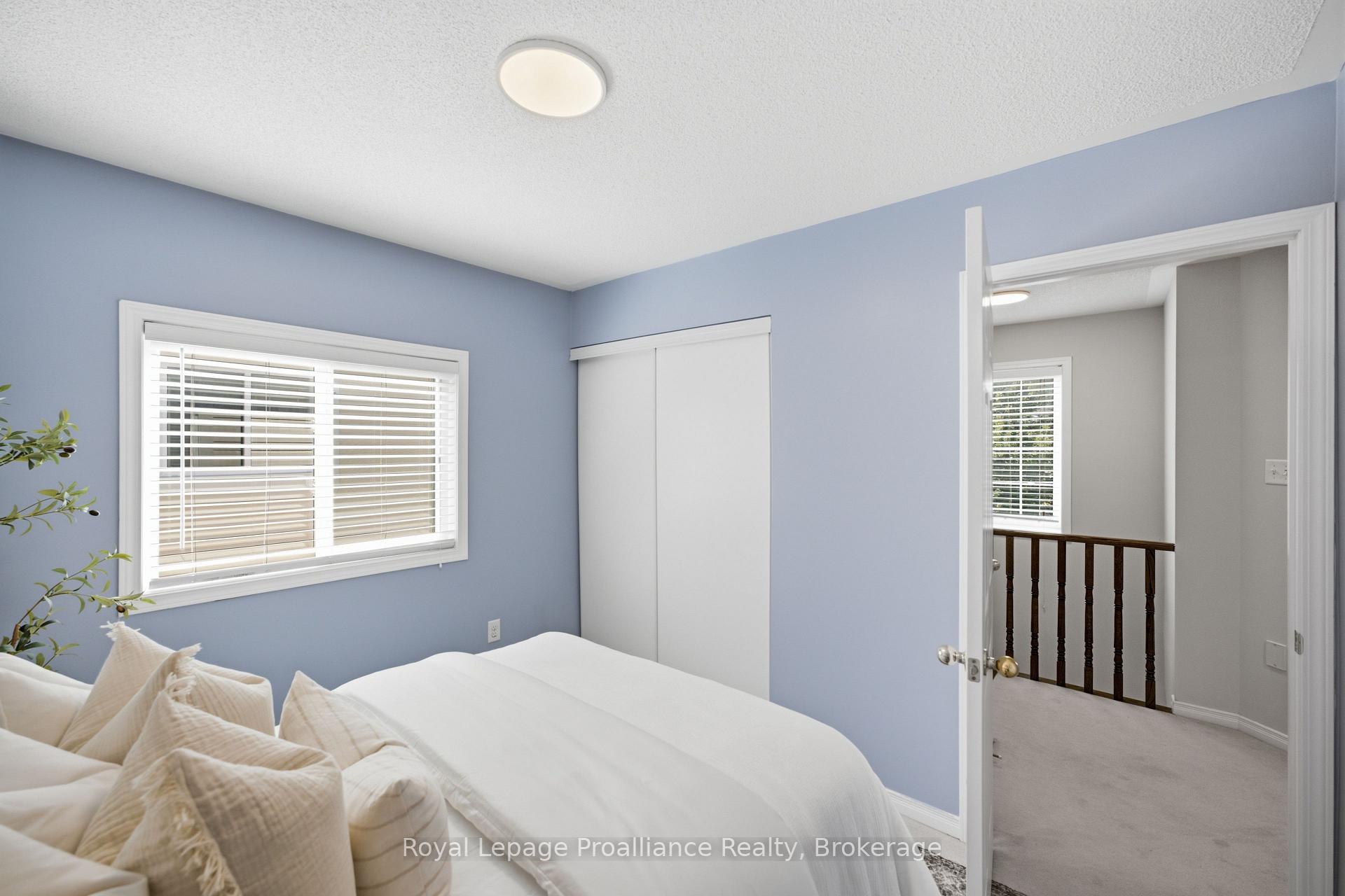 Photo 34 of 39 Courvier Crescent, Clarington, Bowmanville — HOMEH
