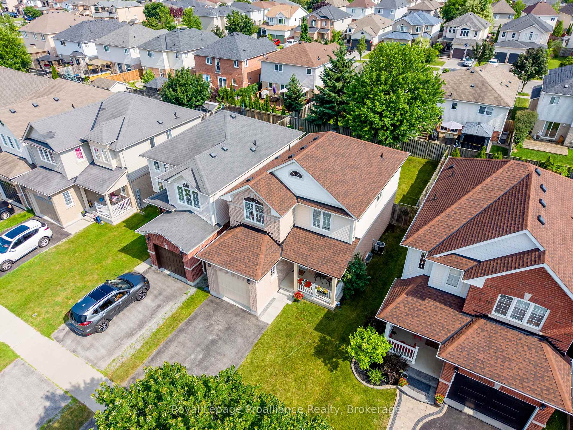Photo 43 of 39 Courvier Crescent, Clarington, Bowmanville — HOMEH