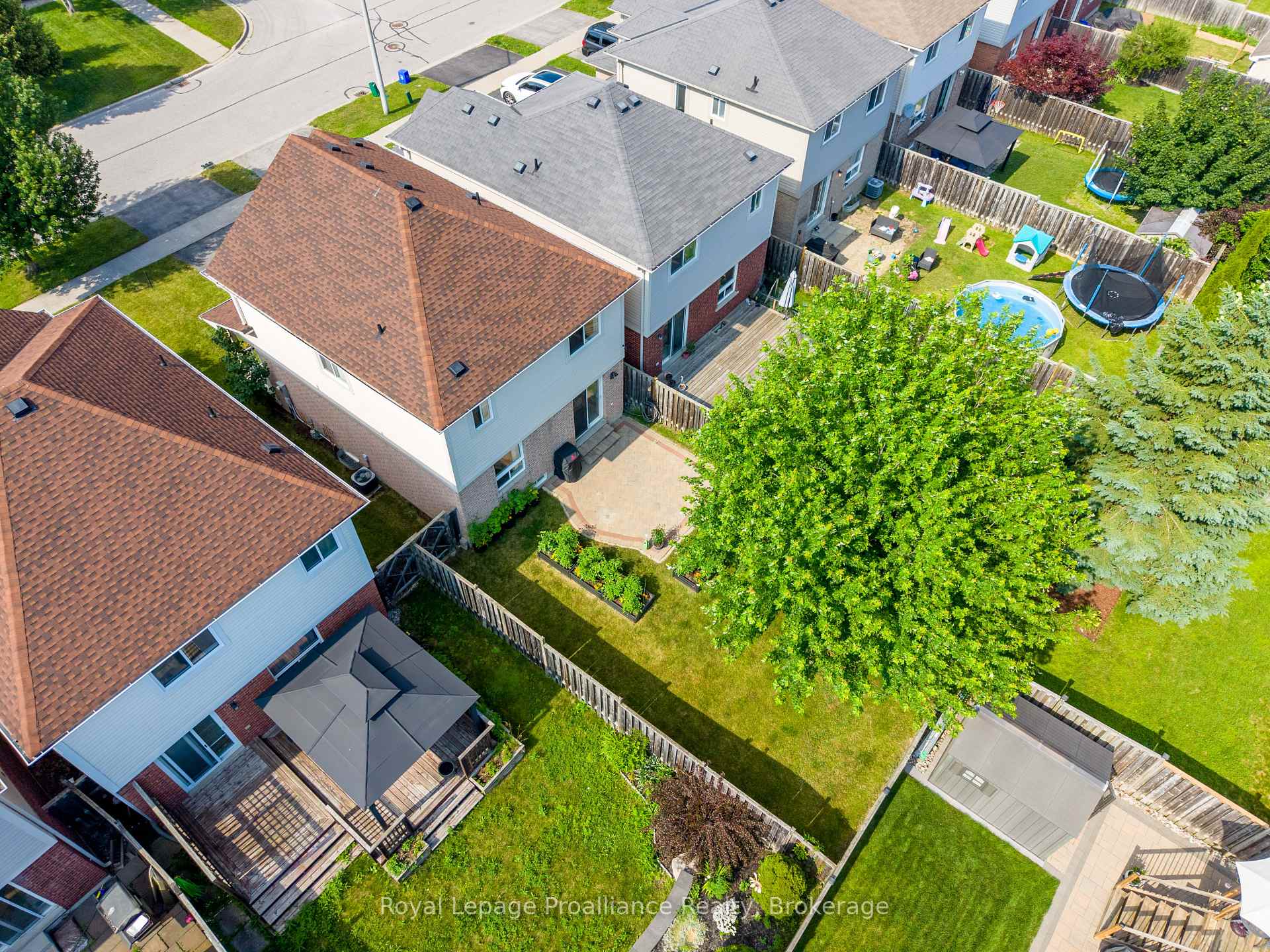 Photo 45 of 39 Courvier Crescent, Clarington, Bowmanville — HOMEH