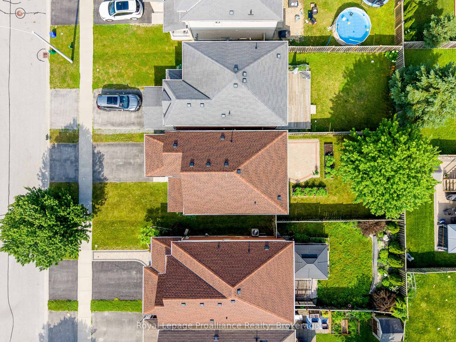 Photo 47 of 39 Courvier Crescent, Clarington, Bowmanville — HOMEH