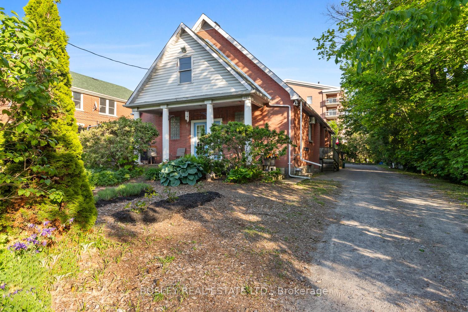 Photo 2 of 131 King Street E, Cobourg — HOMEH