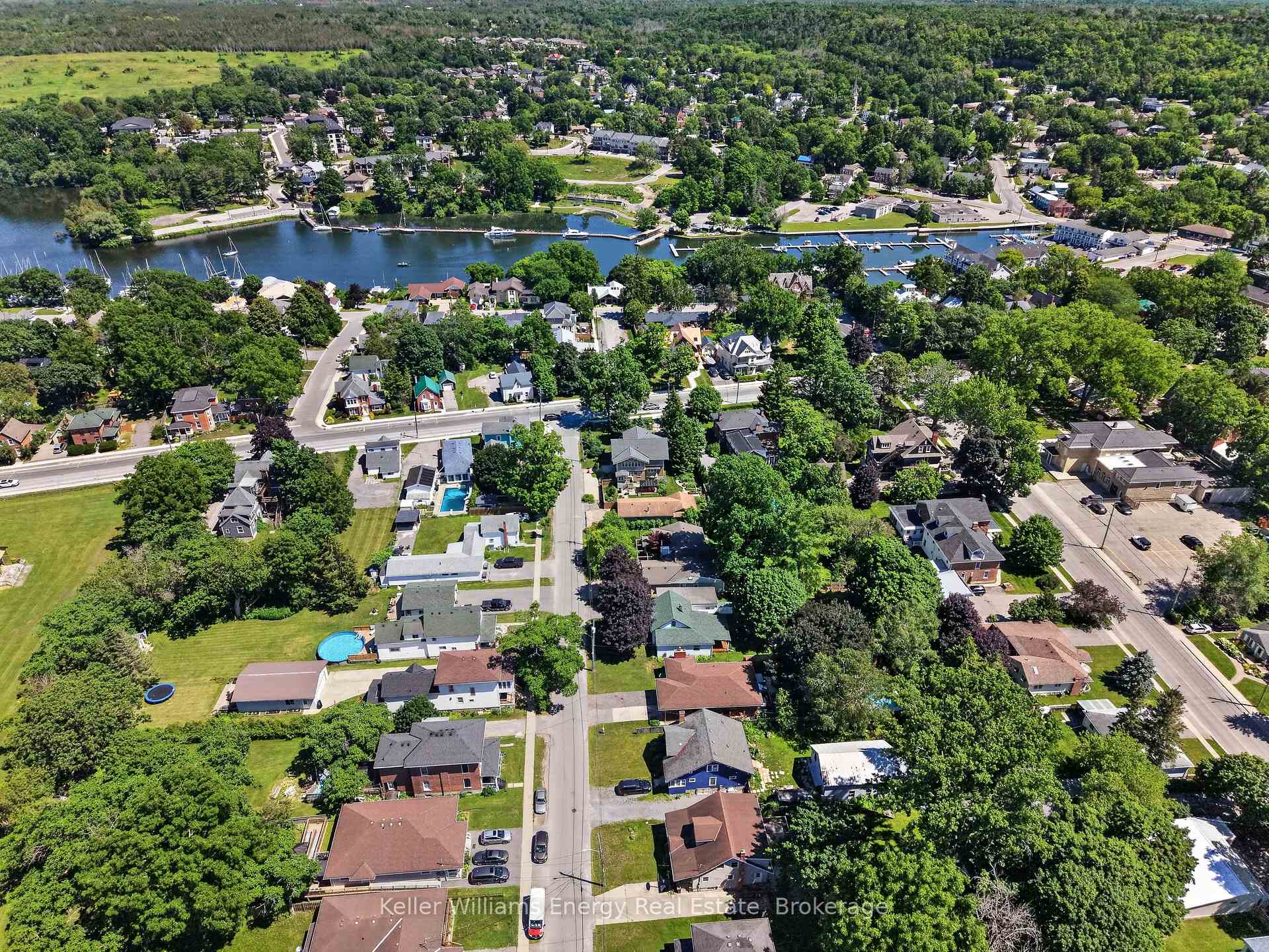 Photo 5 of 7 Maple Avenue, Prince Edward County, Picton Ward — HOMEH