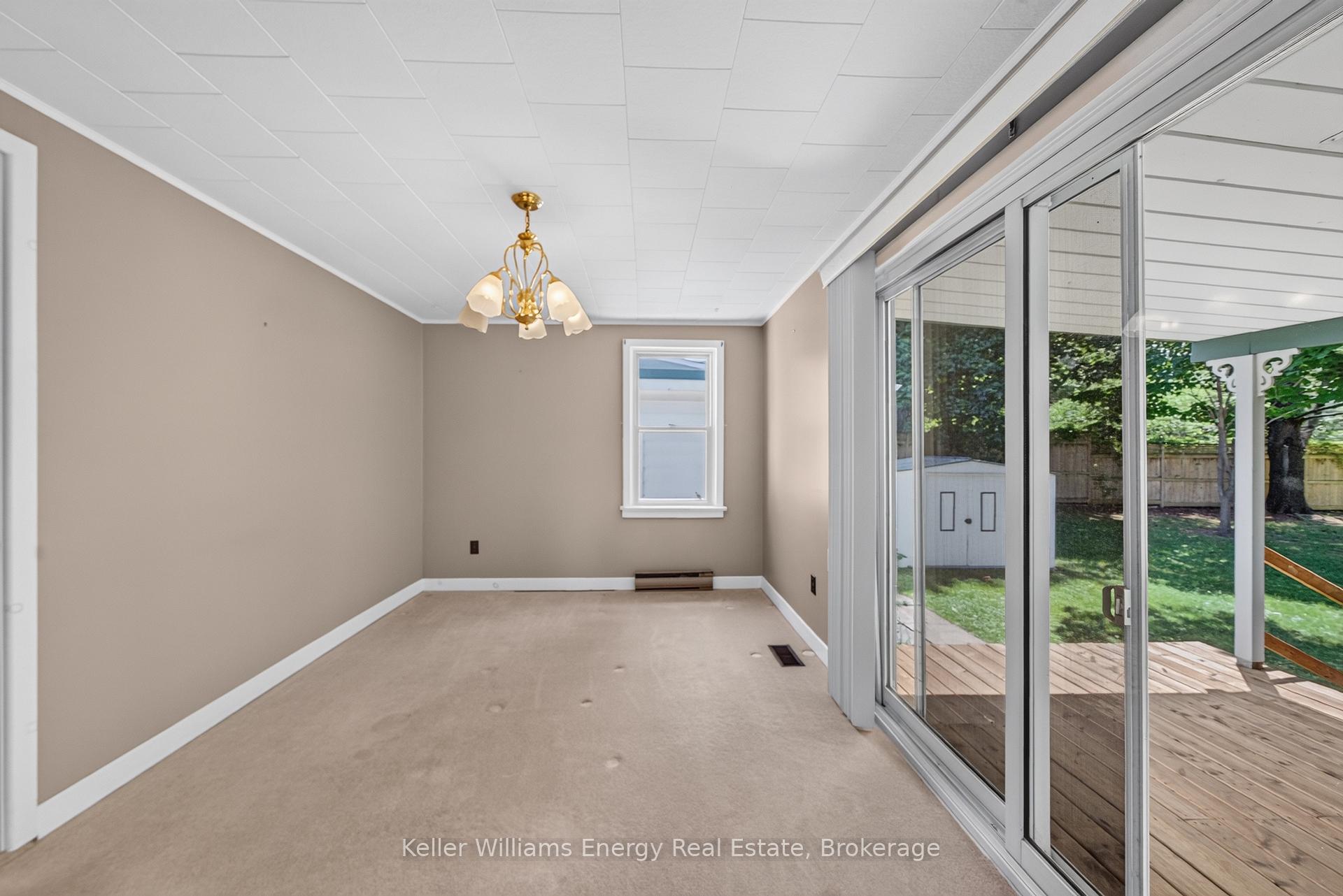Photo 31 of 7 Maple Avenue, Prince Edward County, Picton Ward — HOMEH
