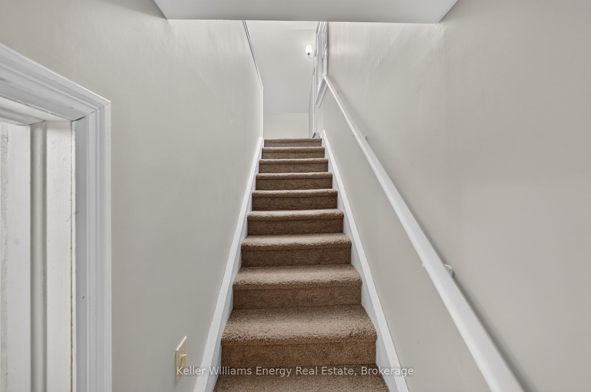 Photo 36 of 7 Maple Avenue, Prince Edward County, Picton Ward — HOMEH