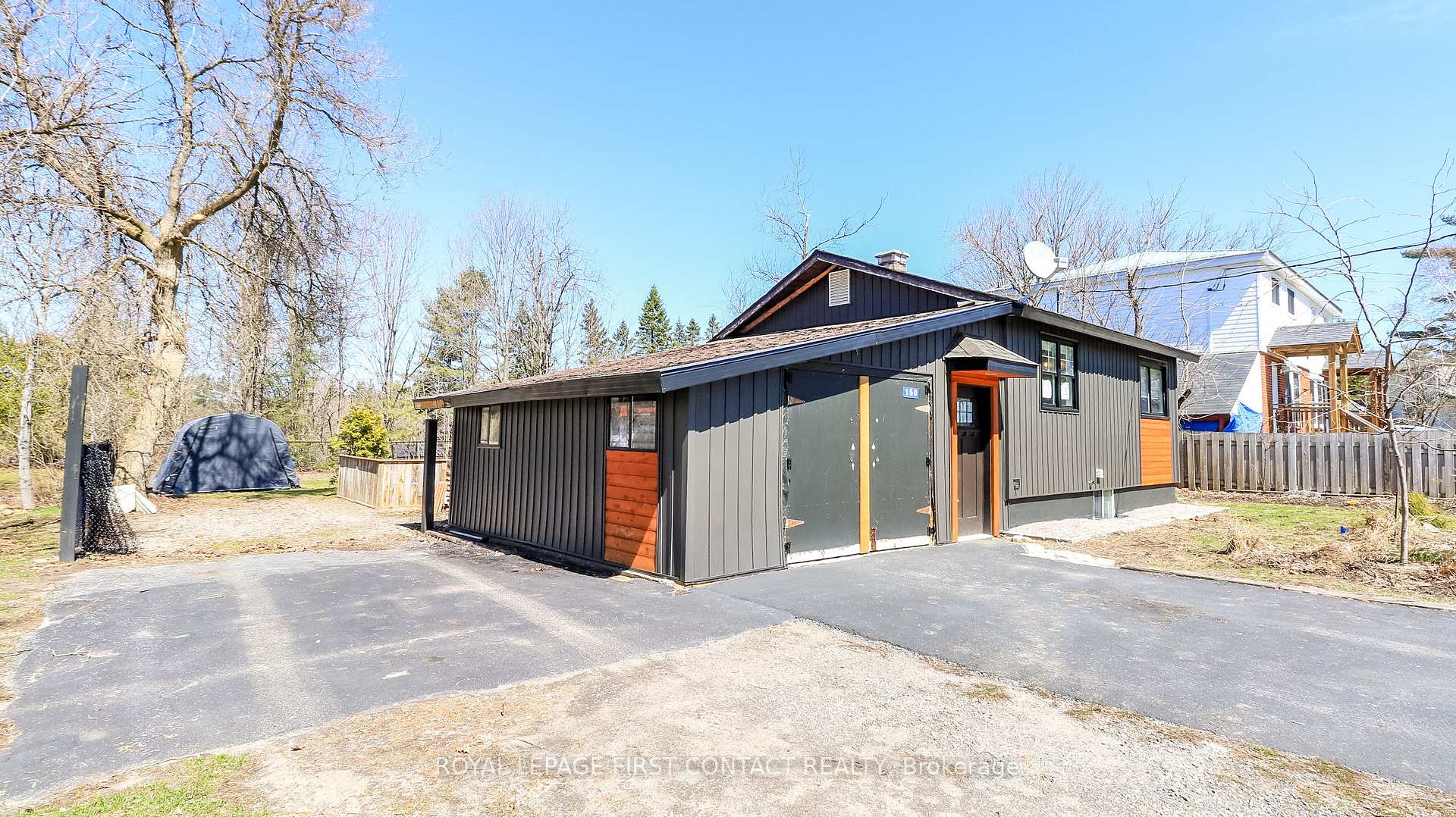 Photo 6 of 150 Farquhar Street, Gravenhurst, Muskoka (S) — HOMEH