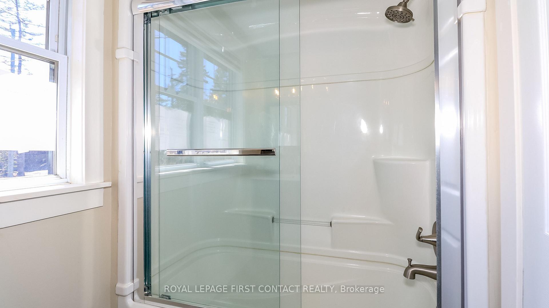 Photo 21 of 150 Farquhar Street, Gravenhurst, Muskoka (S) — HOMEH