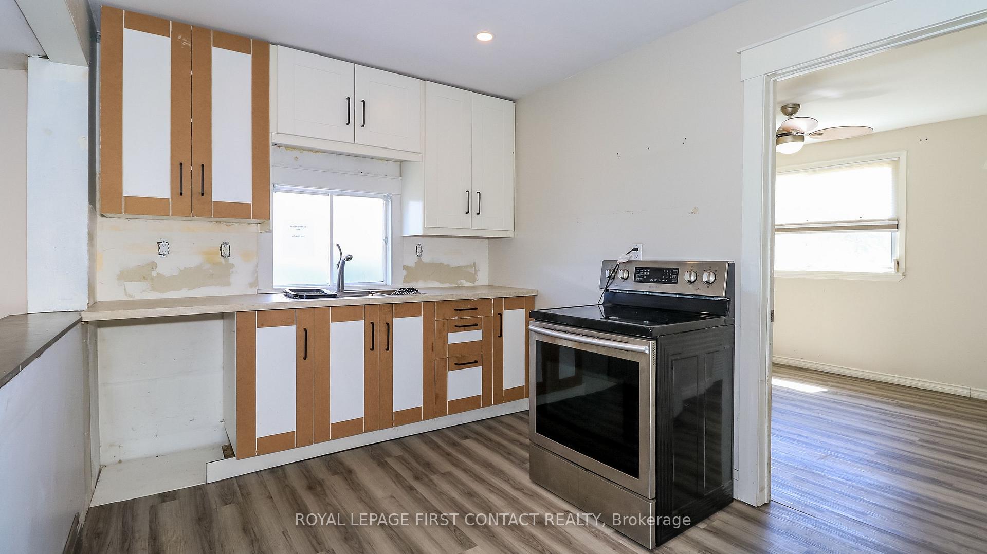 Photo 23 of 150 Farquhar Street, Gravenhurst, Muskoka (S) — HOMEH