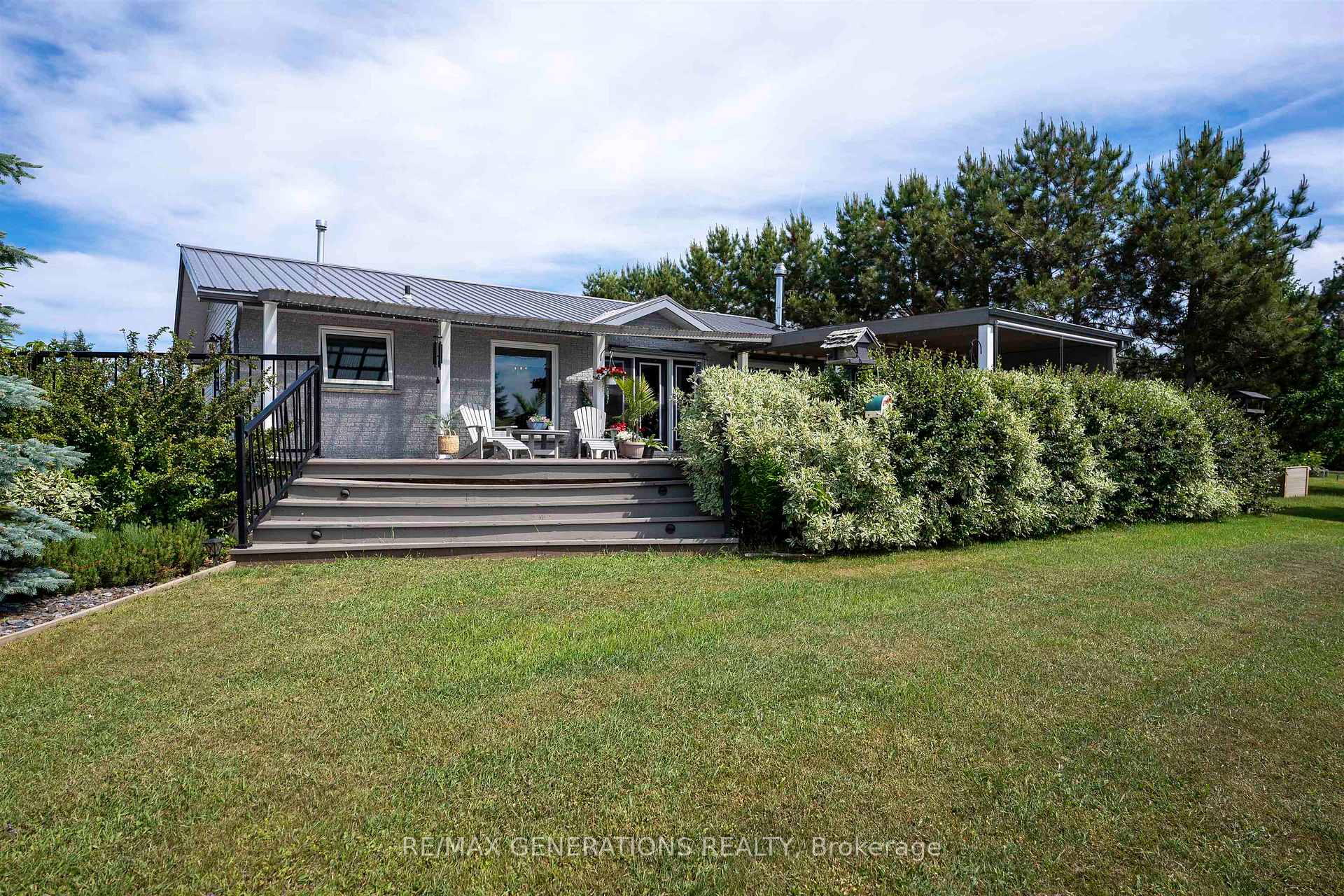 Photo 1 of 664 Memory Road, Neebing, Crooks — HOMEH