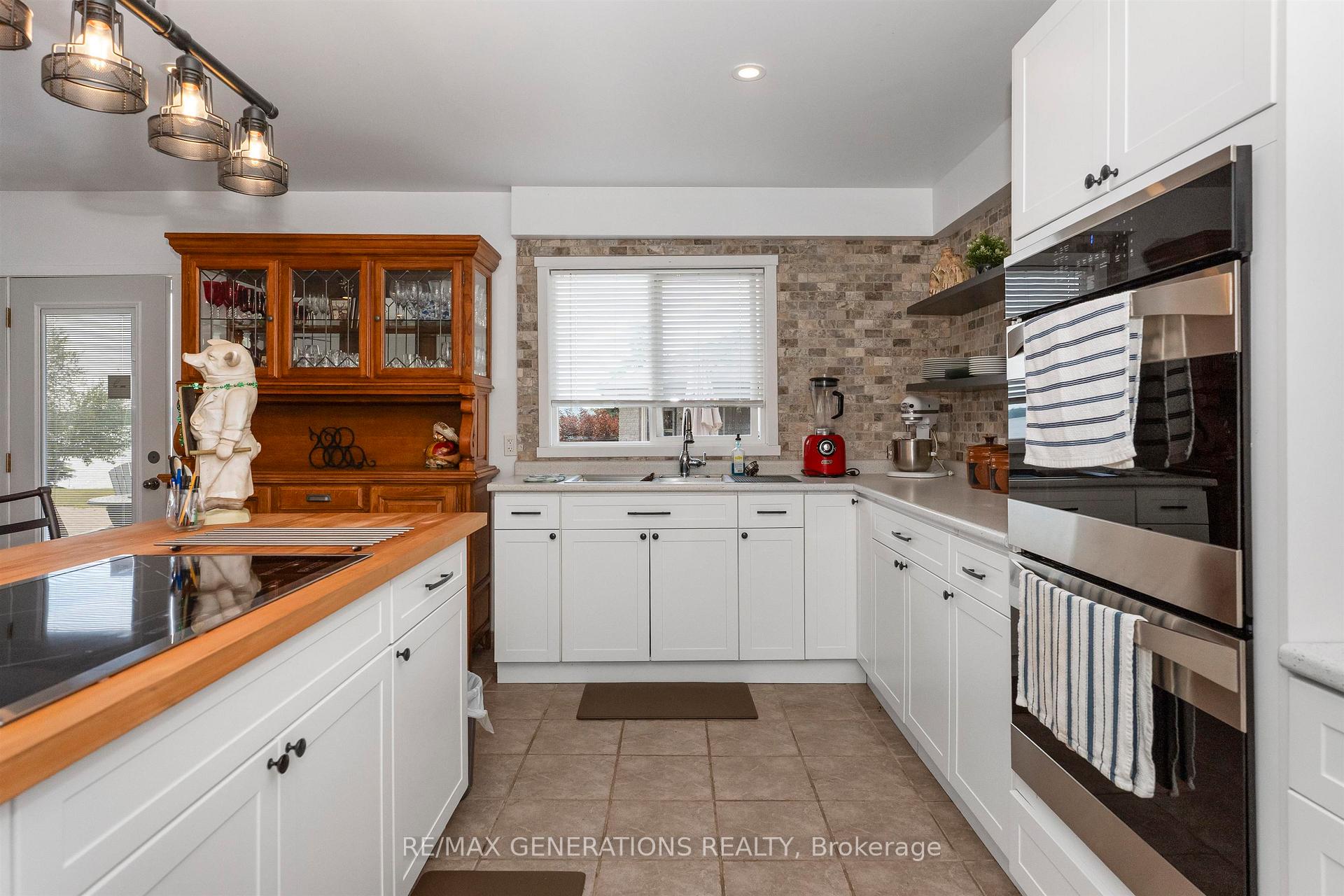 Photo 24 of 664 Memory Road, Neebing, Crooks — HOMEH