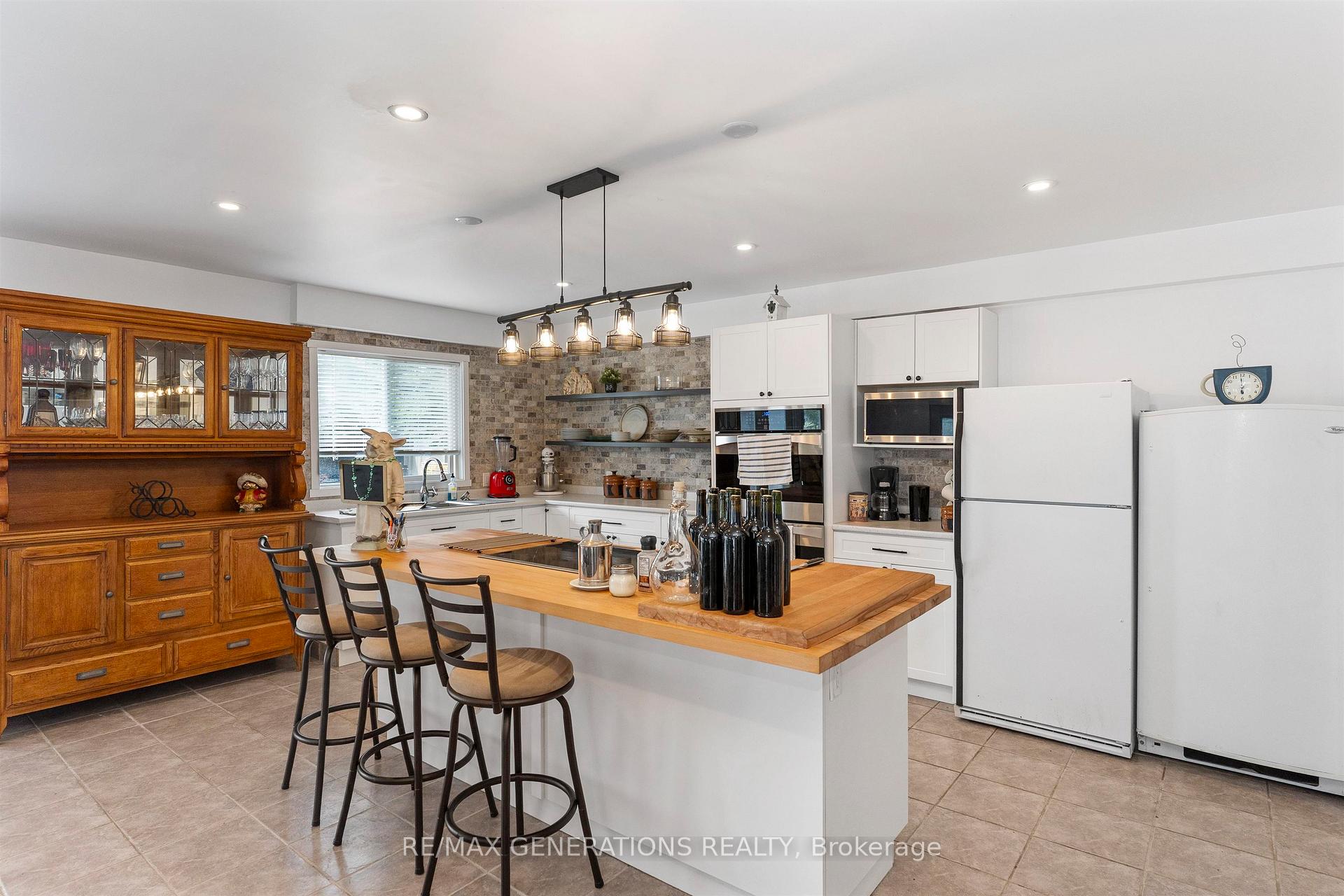 Photo 27 of 664 Memory Road, Neebing, Crooks — HOMEH