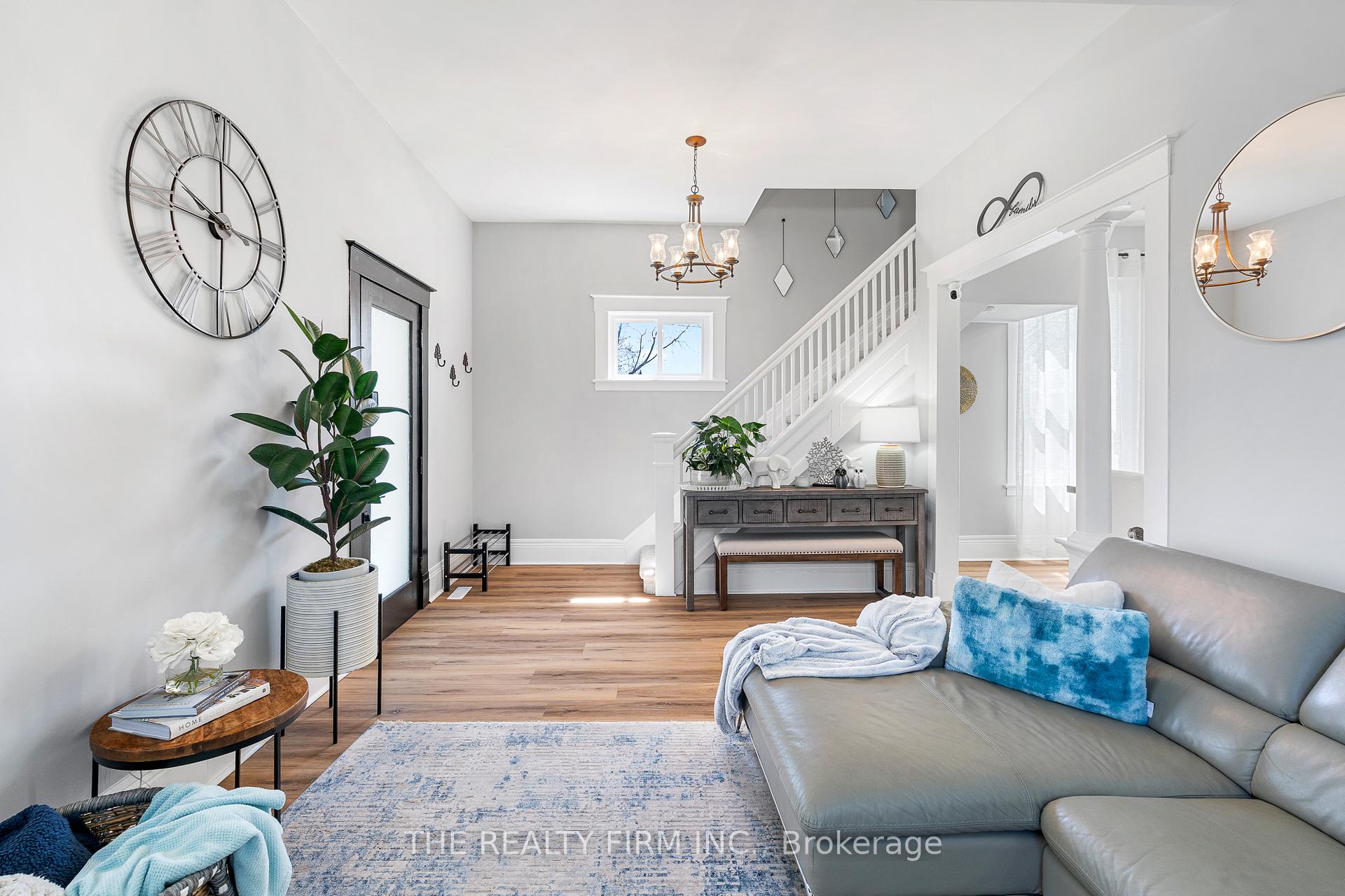 Photo 1 of 31 Fifth Avenue, St. Thomas — HOMEH