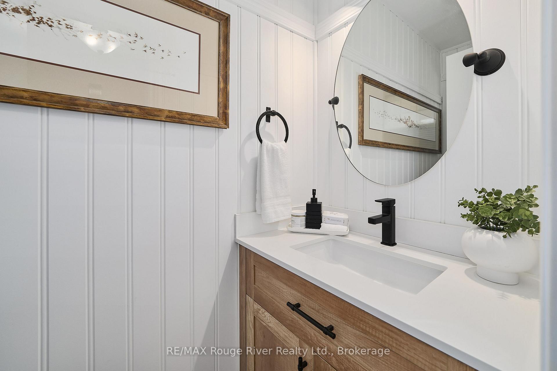 Photo 9 of 100 Queen Street, Clarington, Bowmanville — HOMEH