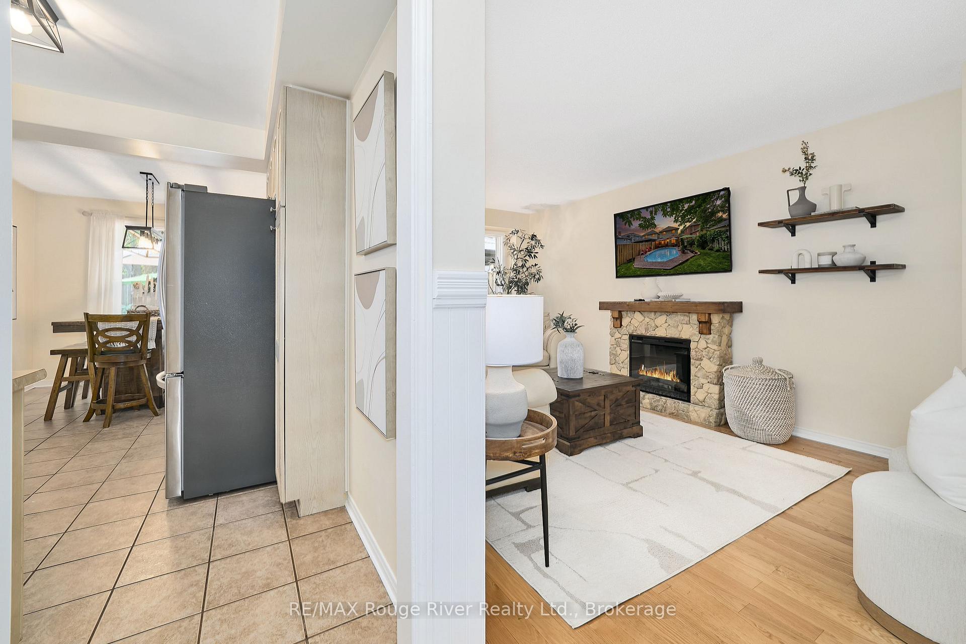Photo 10 of 100 Queen Street, Clarington, Bowmanville — HOMEH