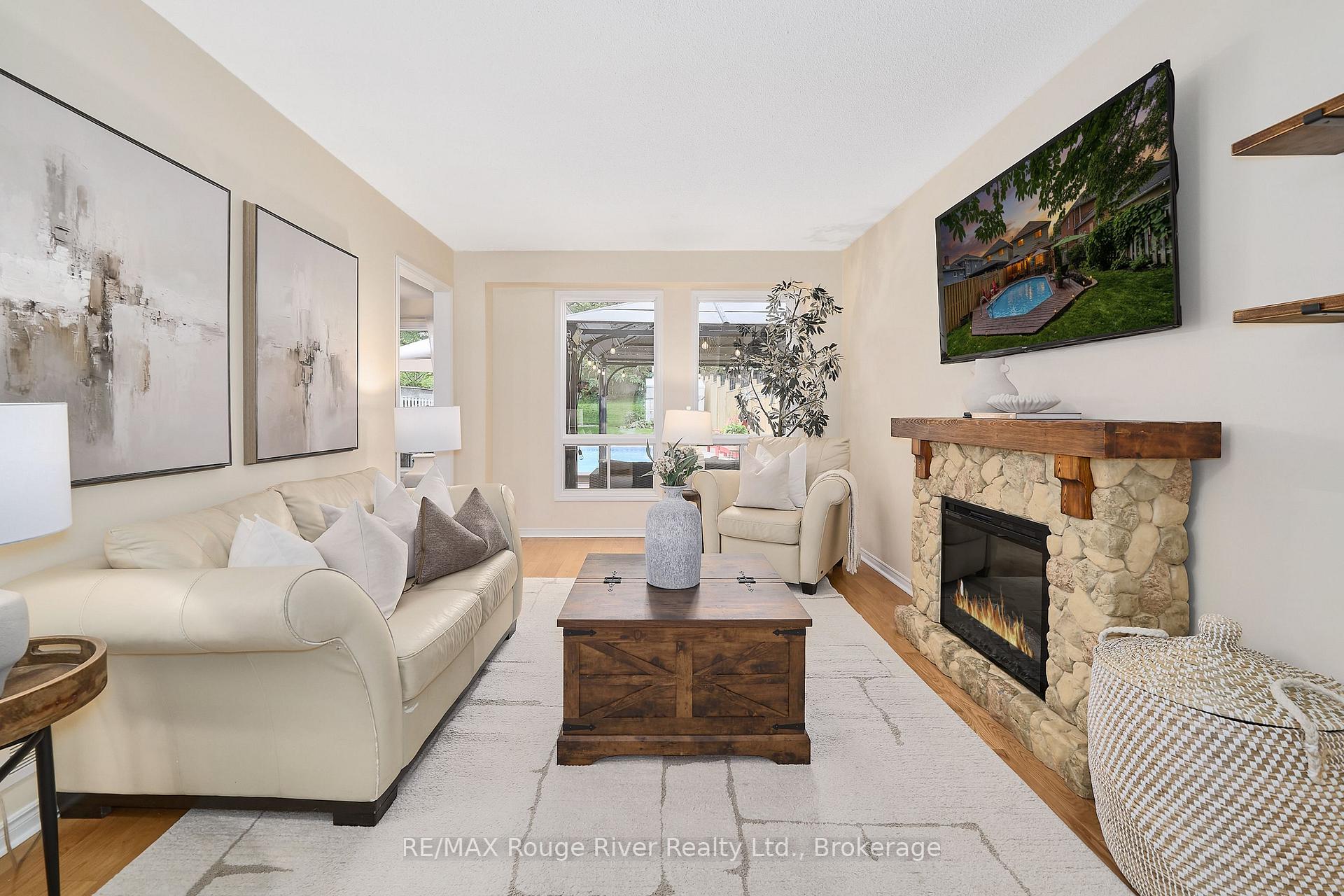 Photo 13 of 100 Queen Street, Clarington, Bowmanville — HOMEH