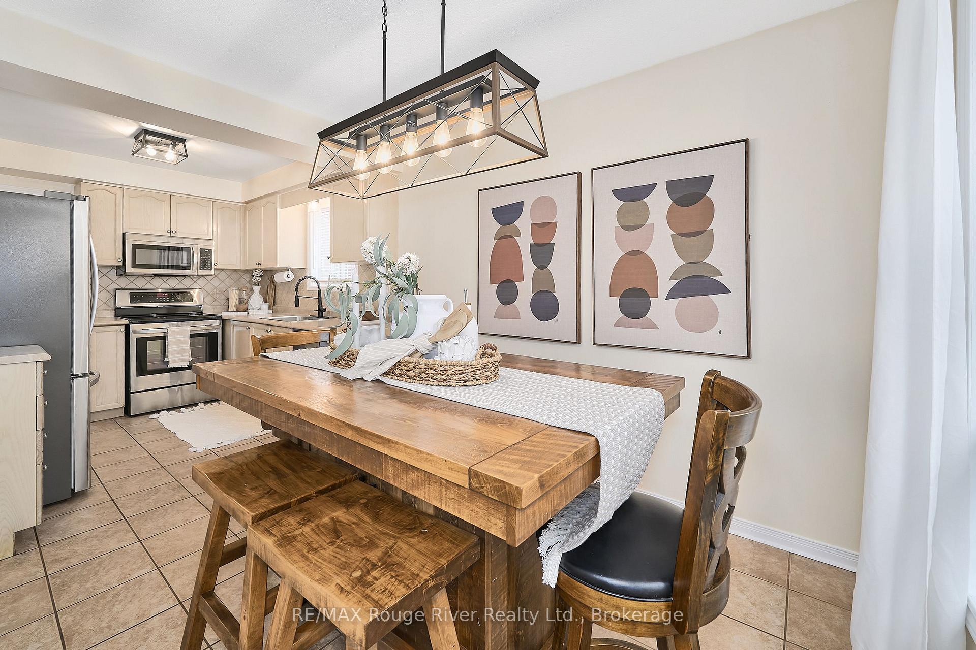 Photo 17 of 100 Queen Street, Clarington, Bowmanville — HOMEH
