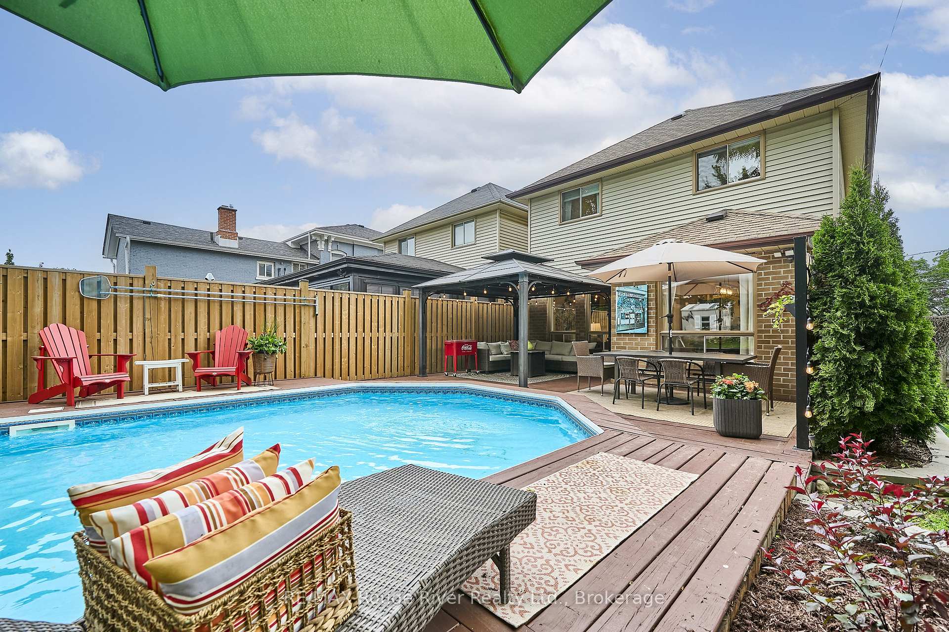 Photo 40 of 100 Queen Street, Clarington, Bowmanville — HOMEH