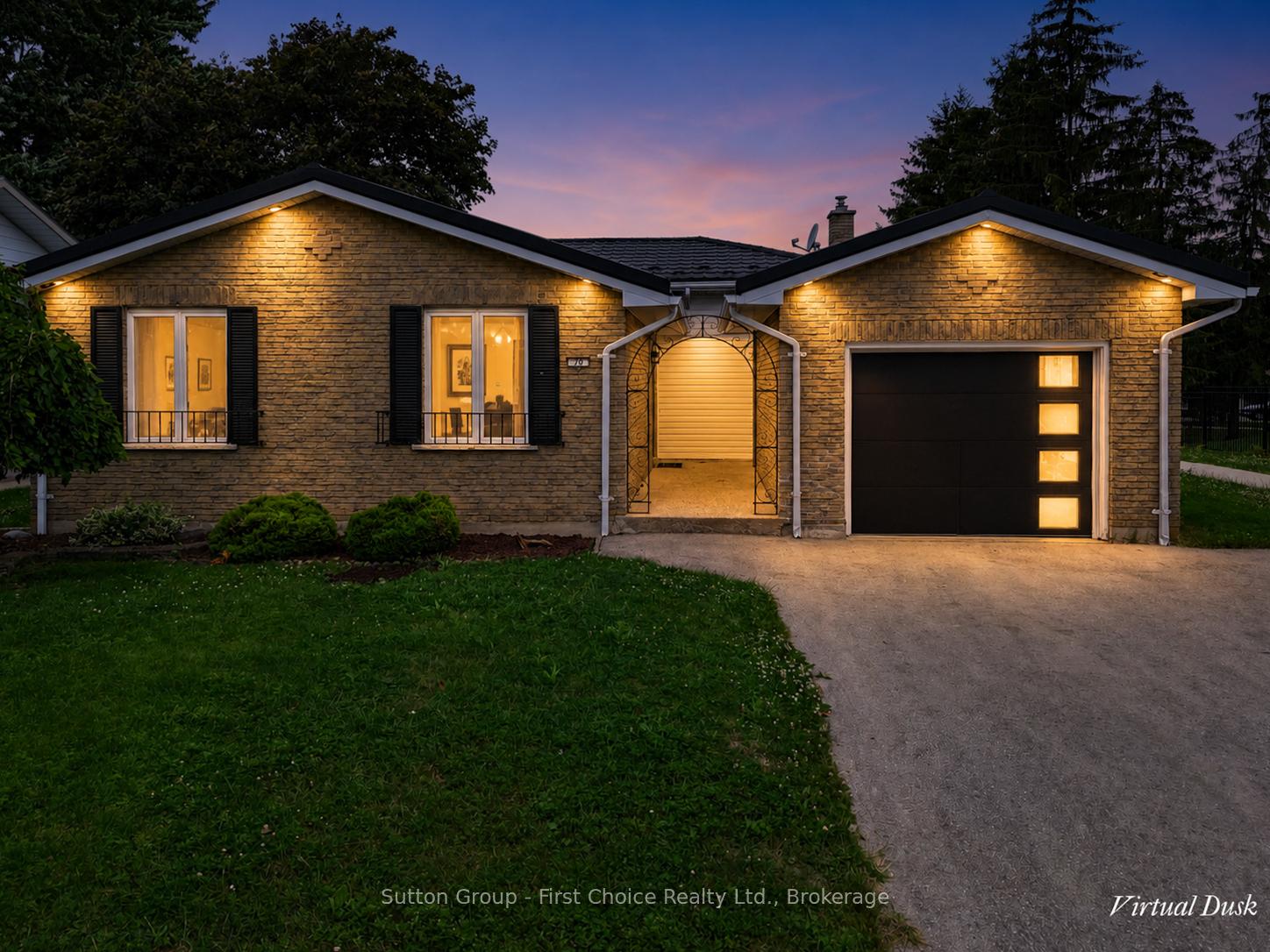 Photo 5 of 70 Bedford Drive, Stratford — HOMEH