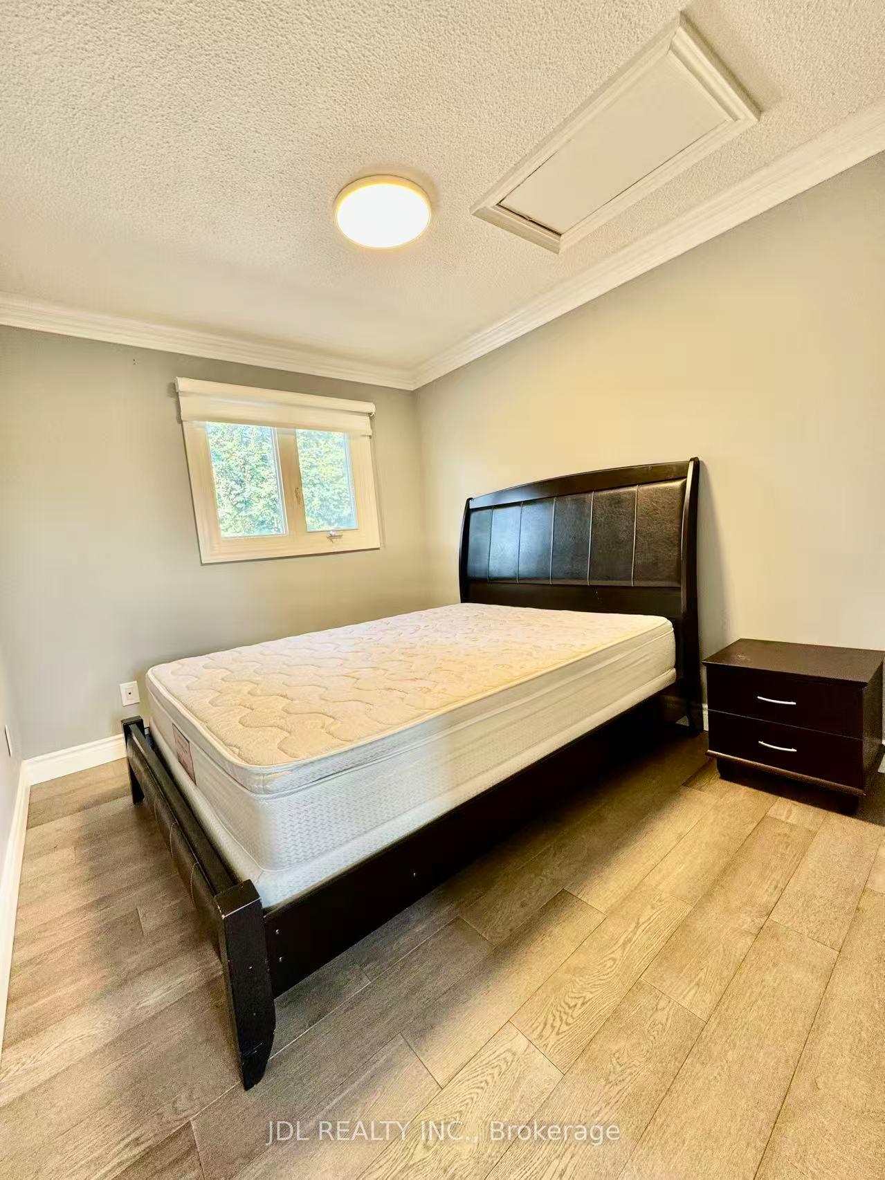Photo 13 of 18 Findhorn Crescent, Vaughan, Maple — HOMEH