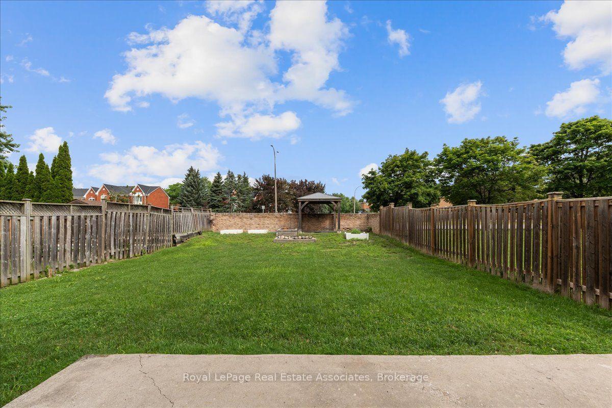Photo 40 of 19 Harrison Court, Whitby, Pringle Creek — HOMEH