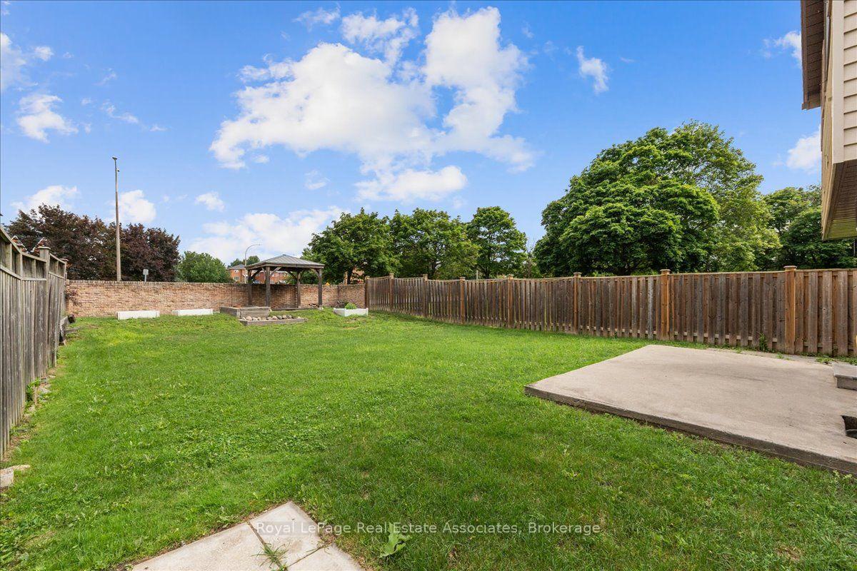 Photo 45 of 19 Harrison Court, Whitby, Pringle Creek — HOMEH