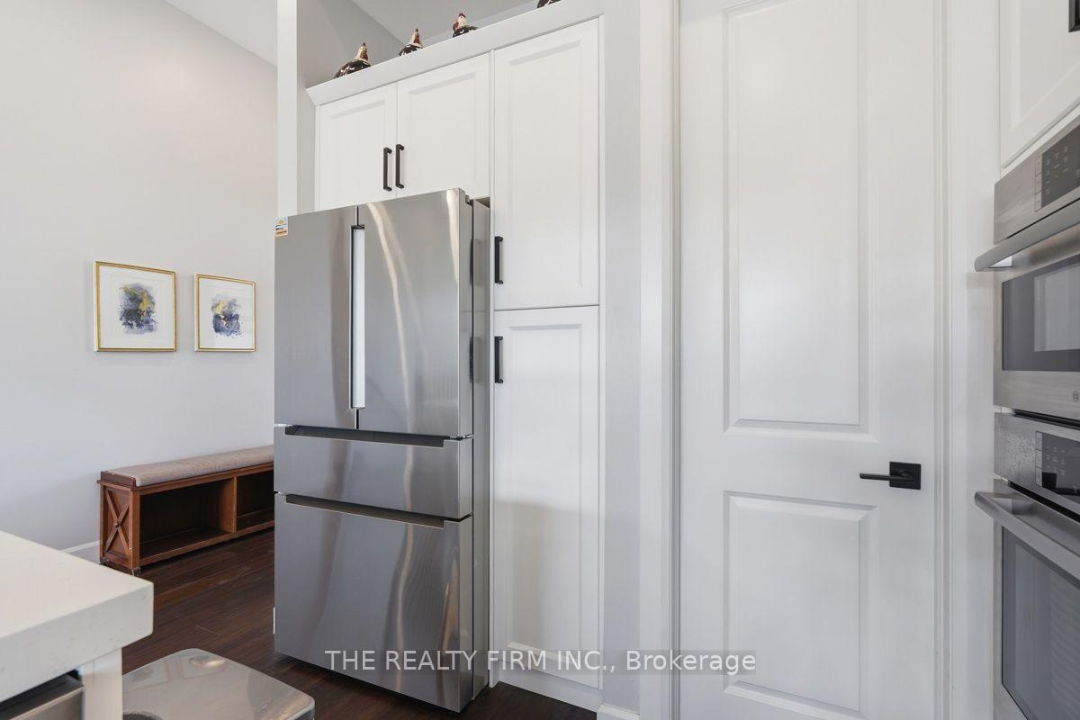 Photo 12 of Unit 1, 6990 Clayton Walk, London, South V — HOMEH