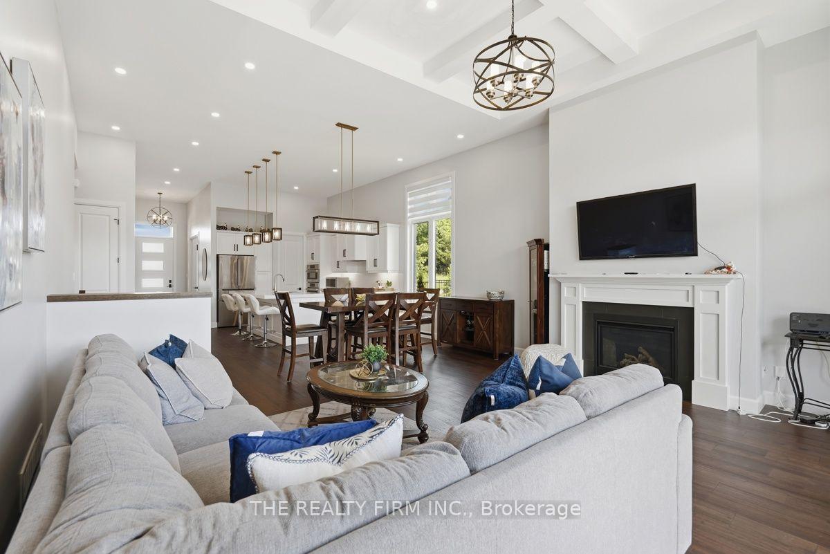 Photo 19 of Unit 1, 6990 Clayton Walk, London, South V — HOMEH