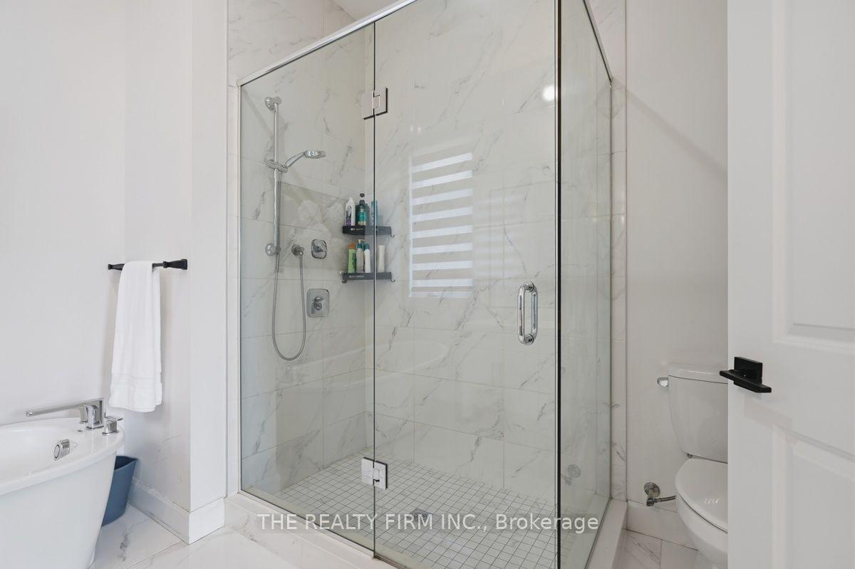 Photo 26 of Unit 1, 6990 Clayton Walk, London, South V — HOMEH