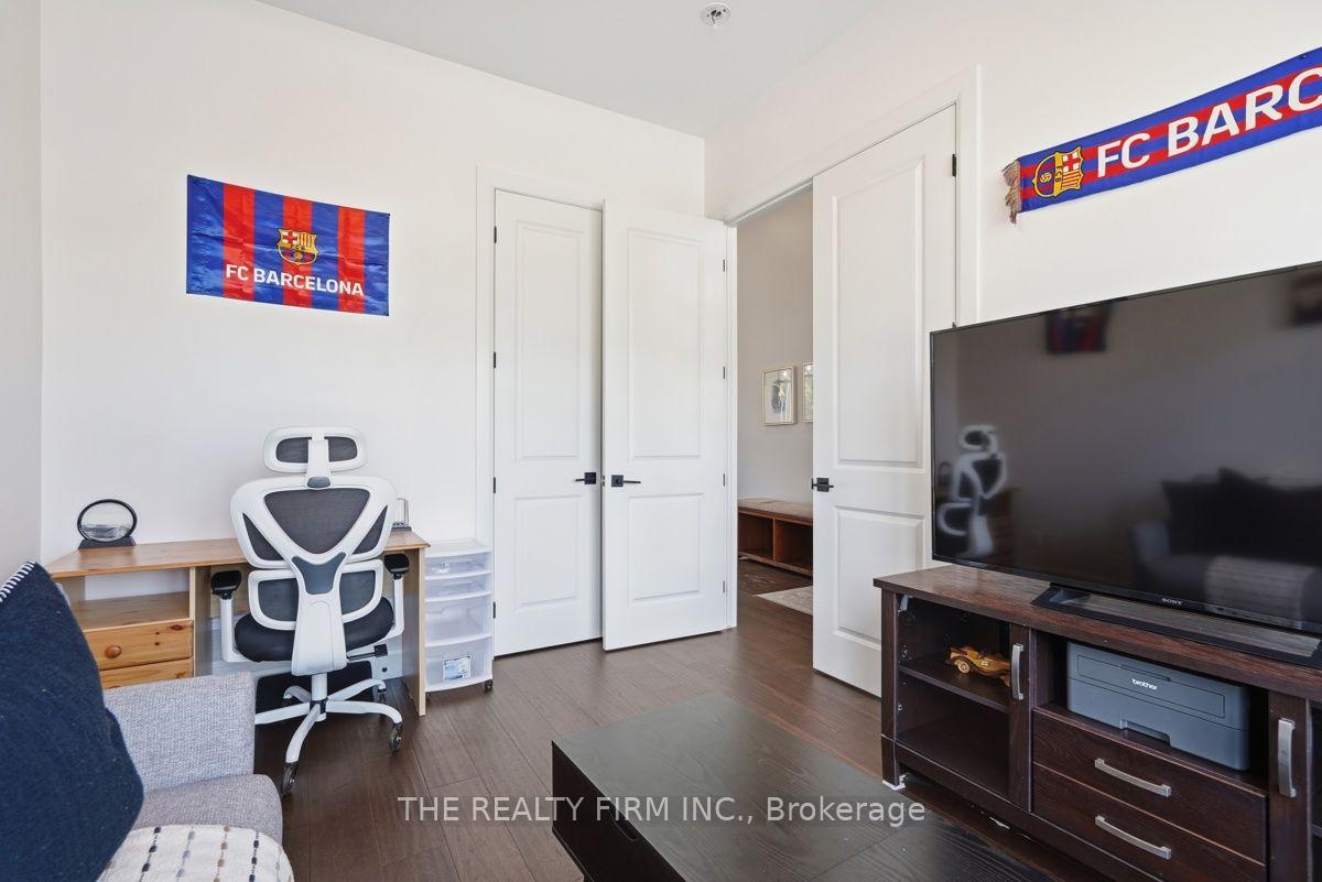 Photo 31 of Unit 1, 6990 Clayton Walk, London, South V — HOMEH